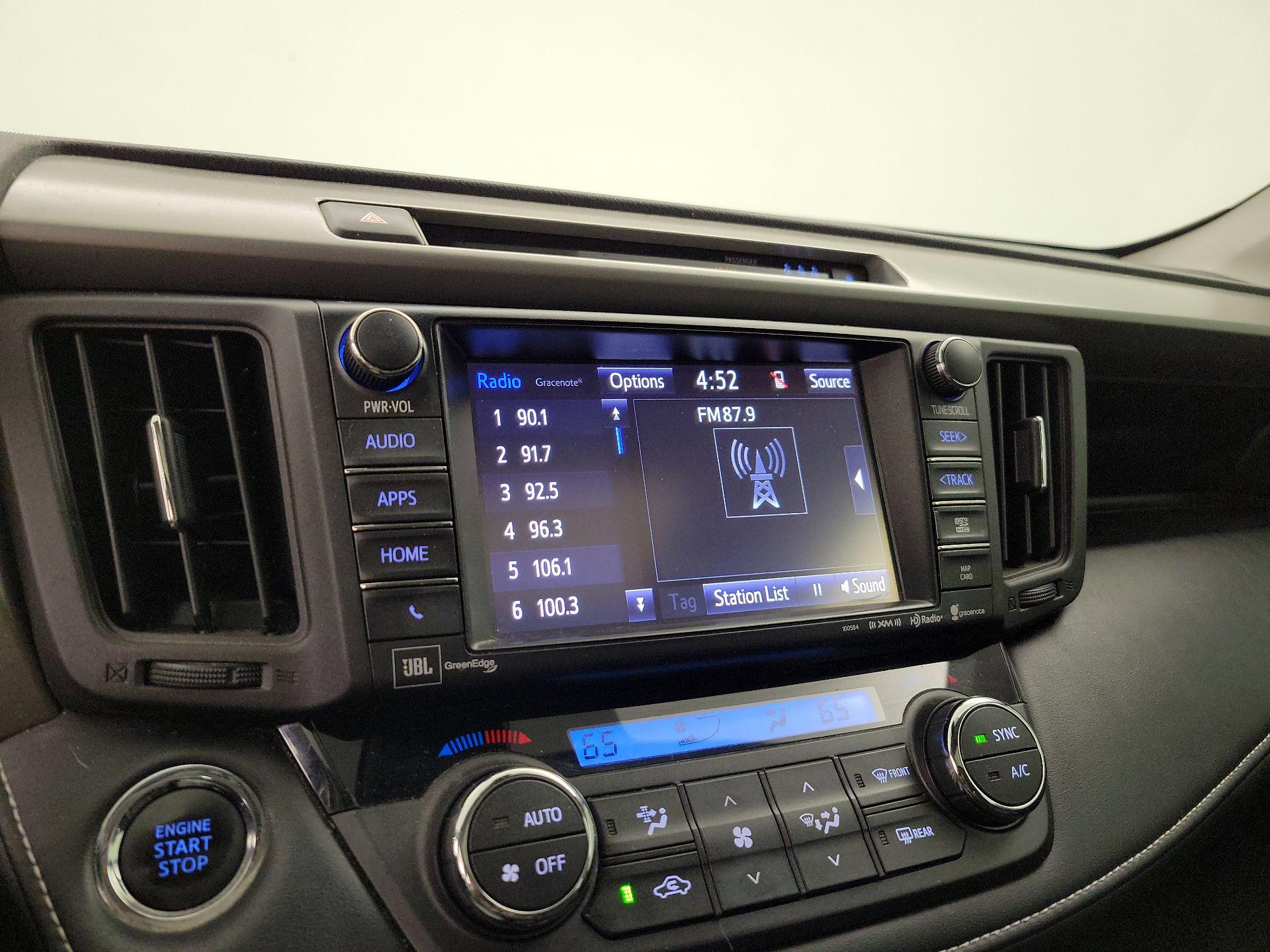 Thumbnail: 2018 Toyota RAV4 - 15