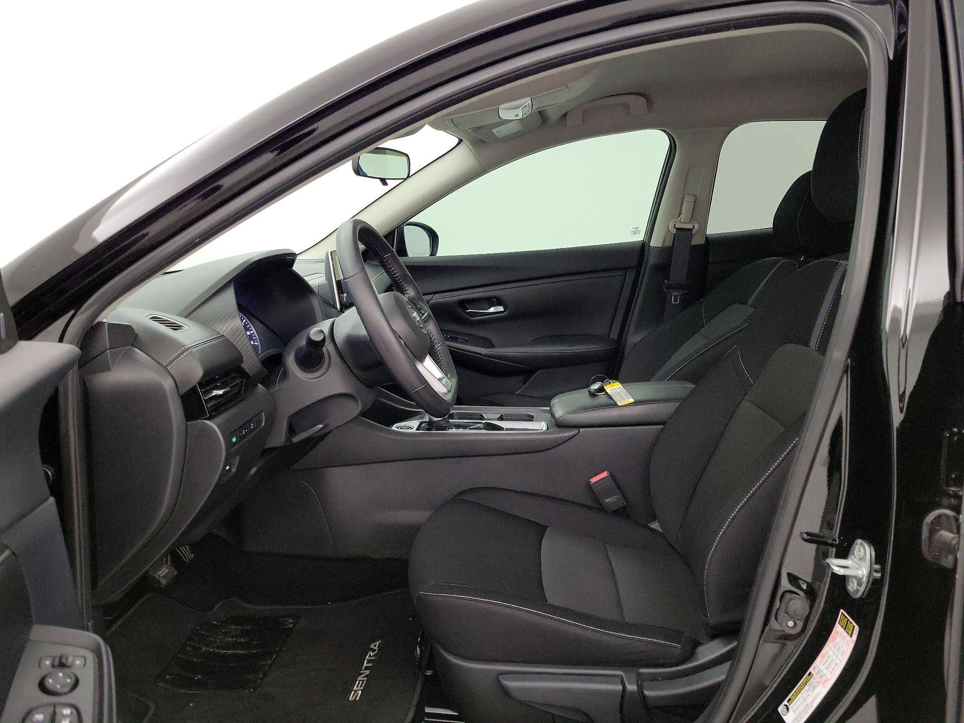 Thumbnail: 2020 Nissan Sentra - 11