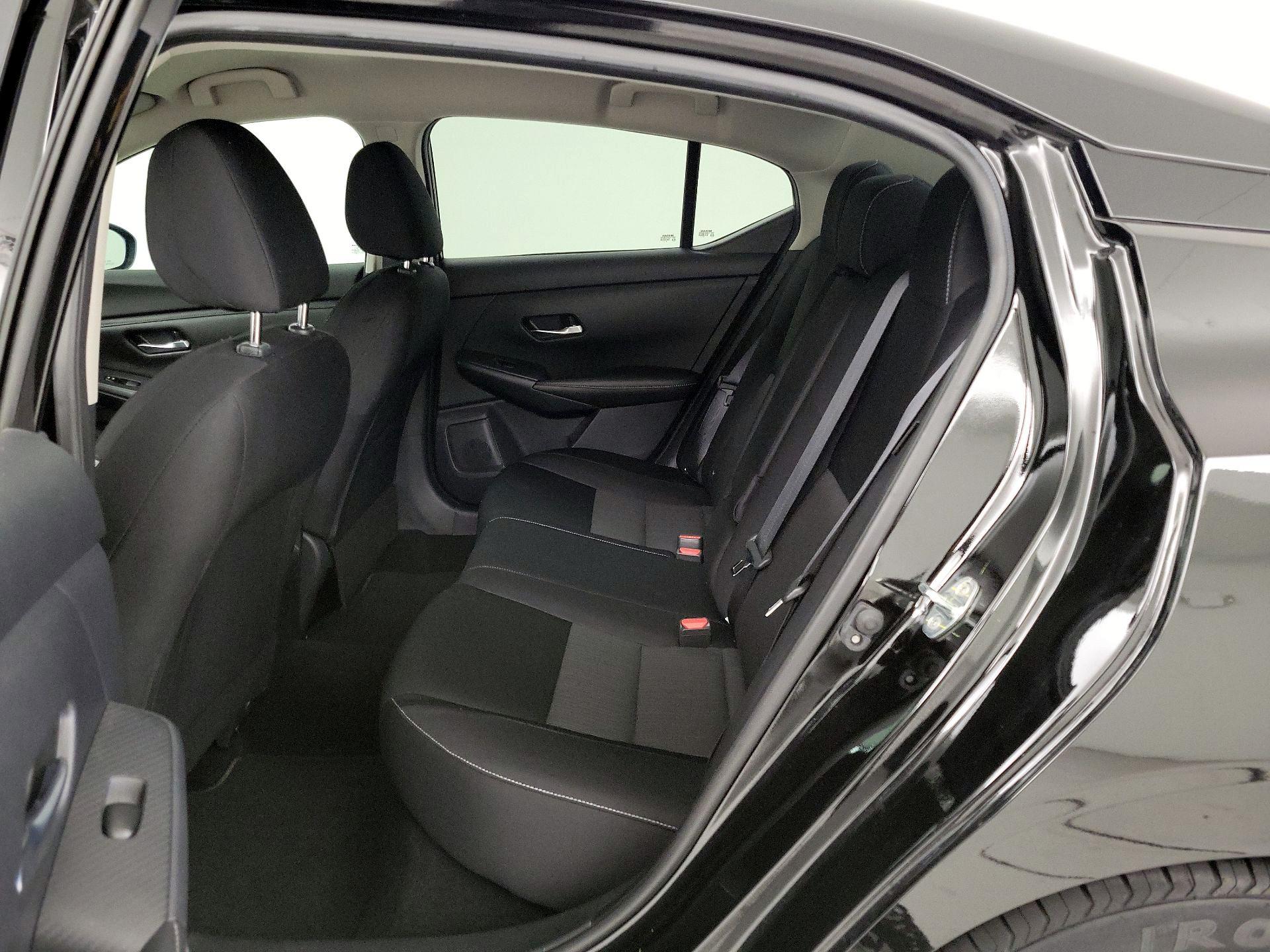 Thumbnail: 2020 Nissan Sentra - 18