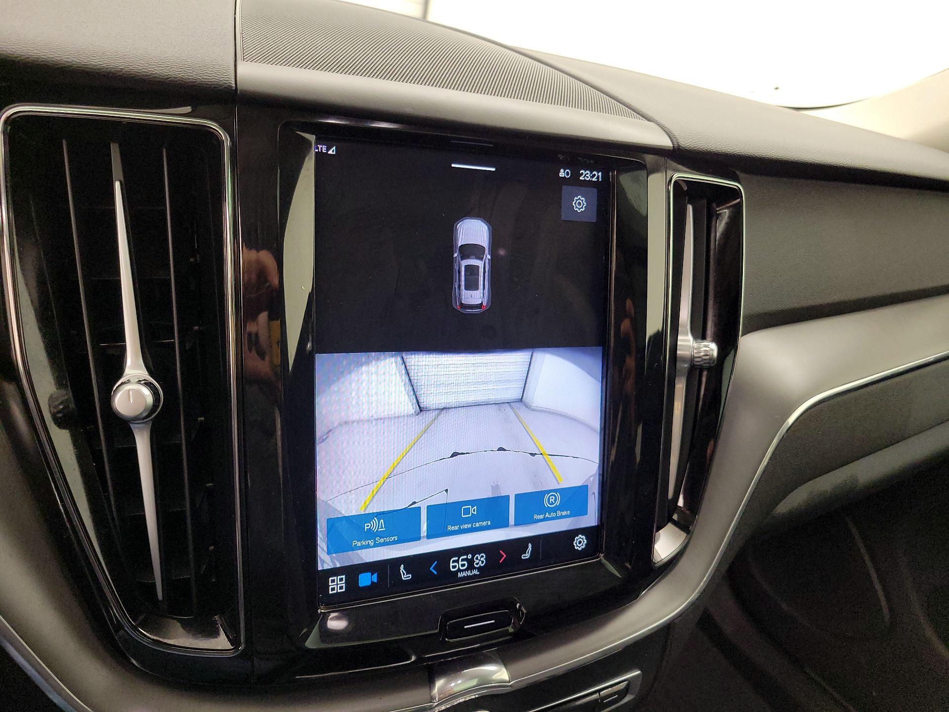 Thumbnail: 2024 Volvo XC60 - 14