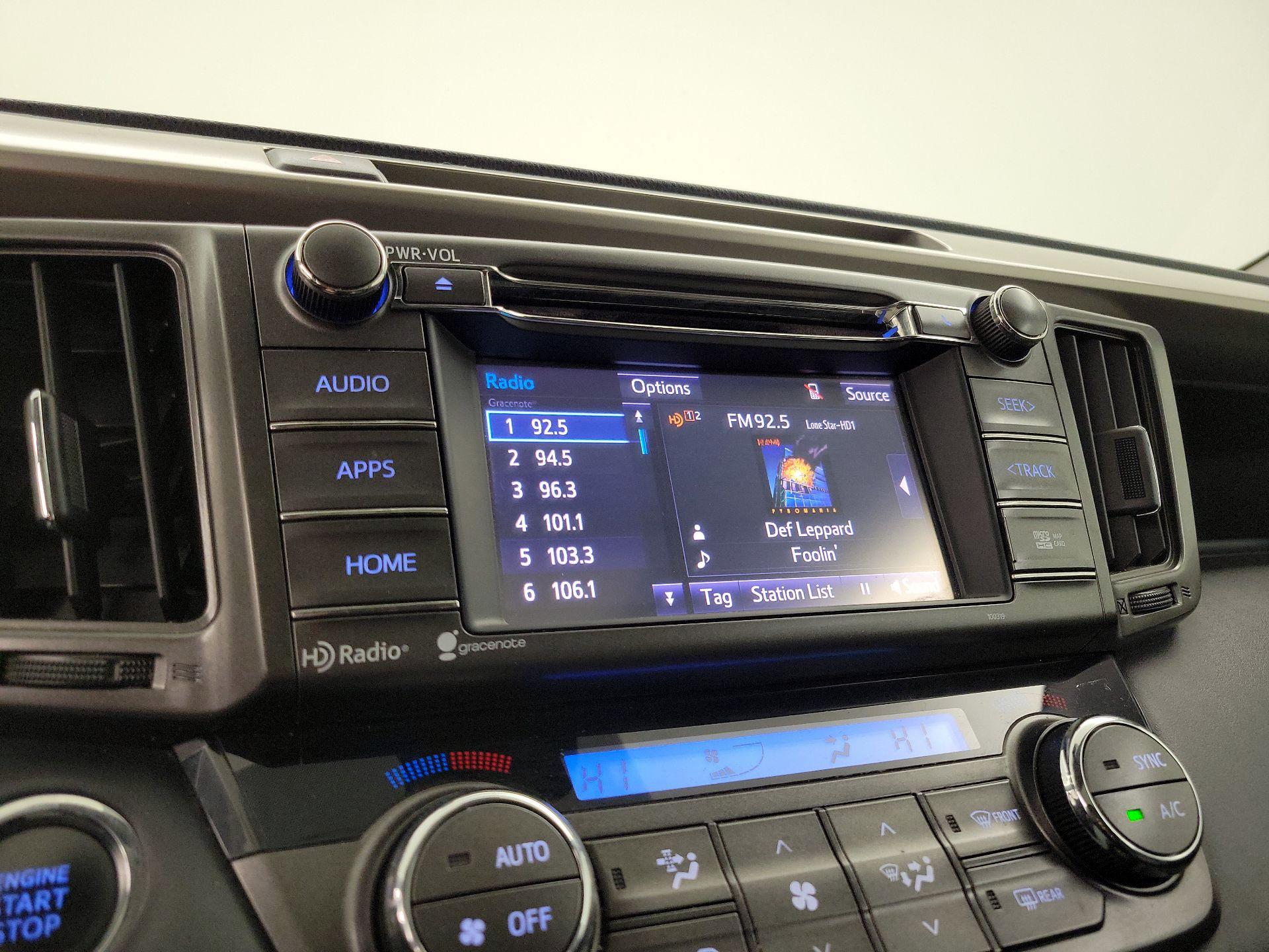 Thumbnail: 2015 Toyota RAV4 - 15