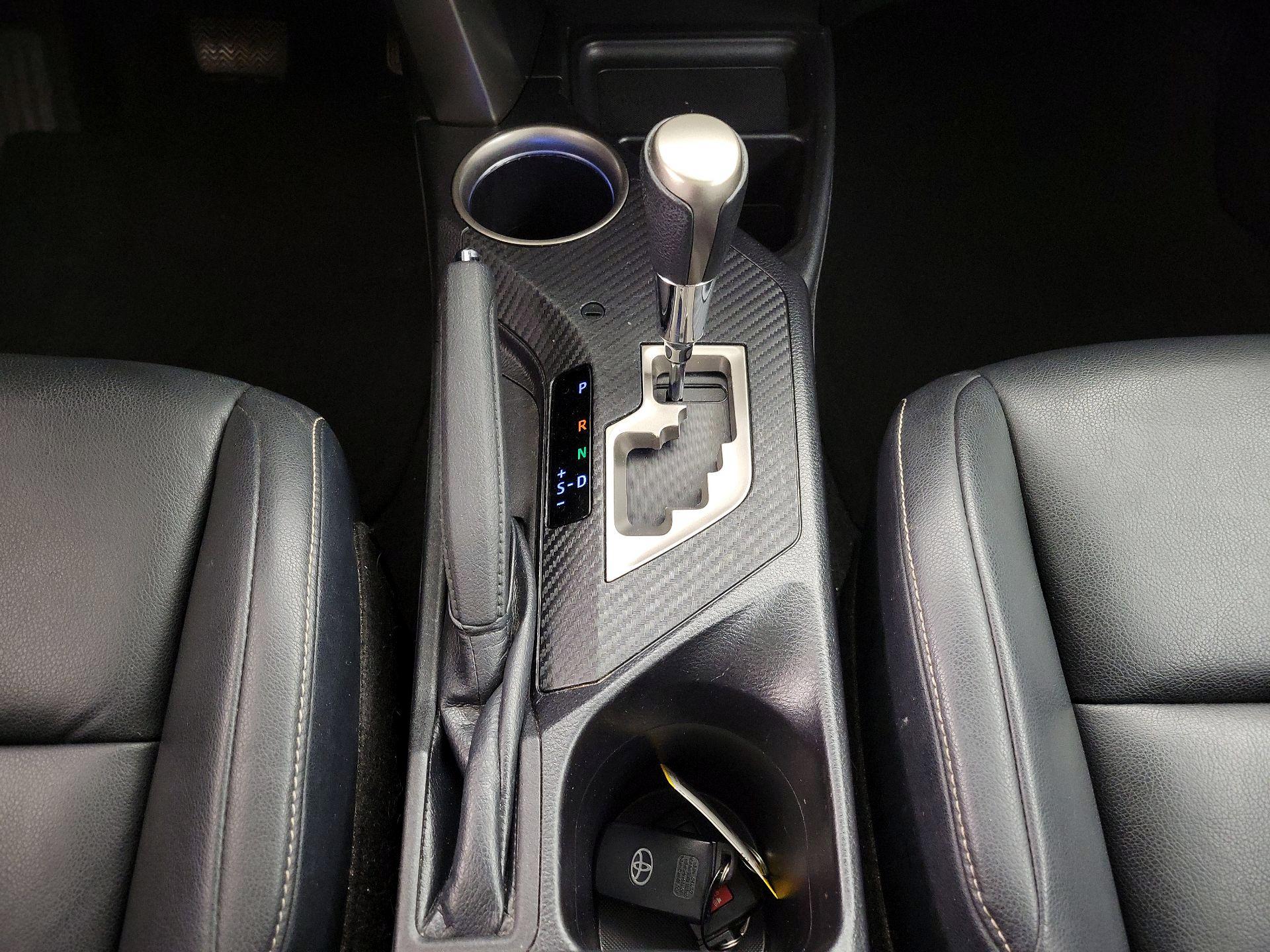 Thumbnail: 2015 Toyota RAV4 - 17