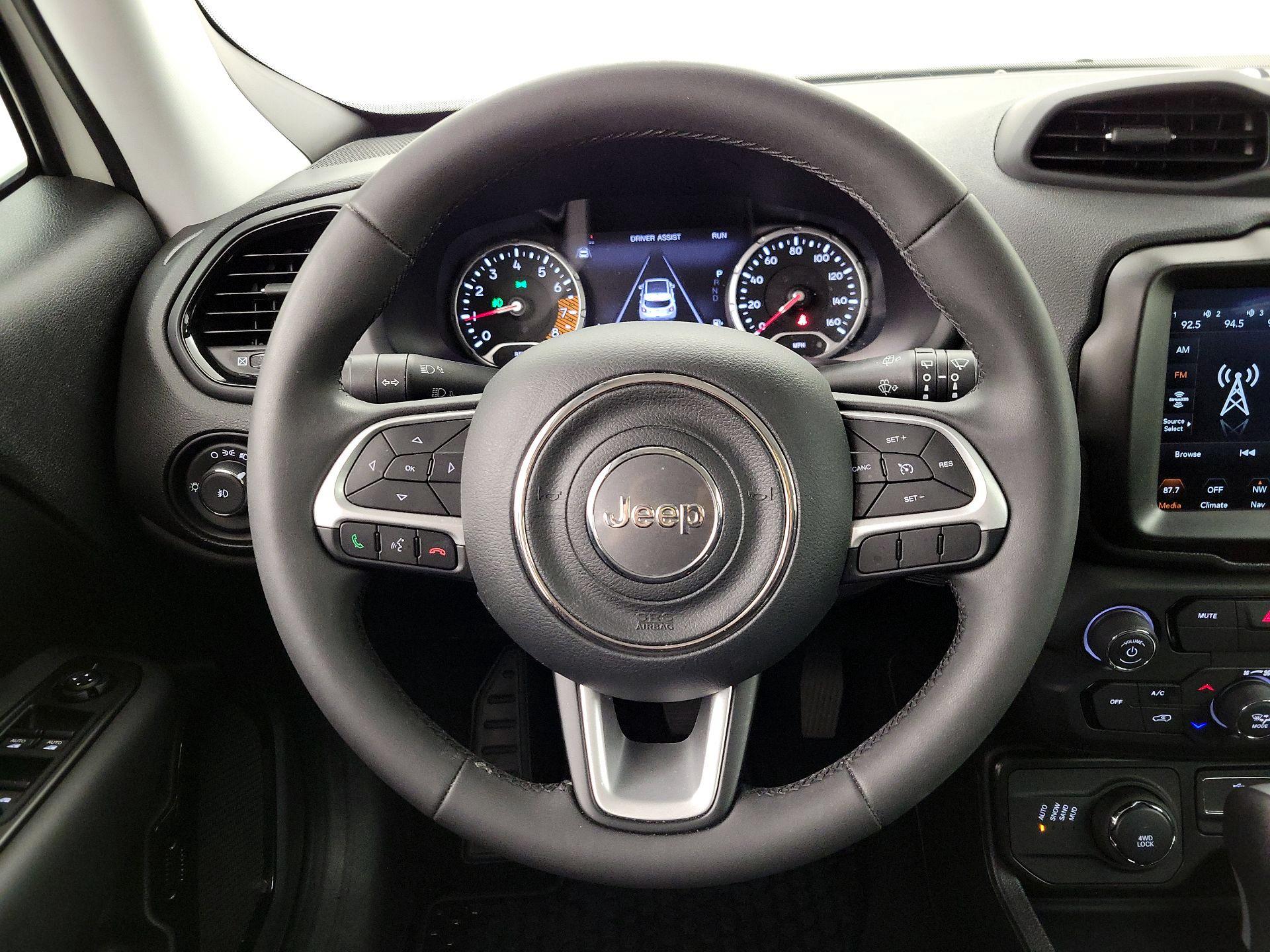 Thumbnail: 2023 Jeep Renegade - 10