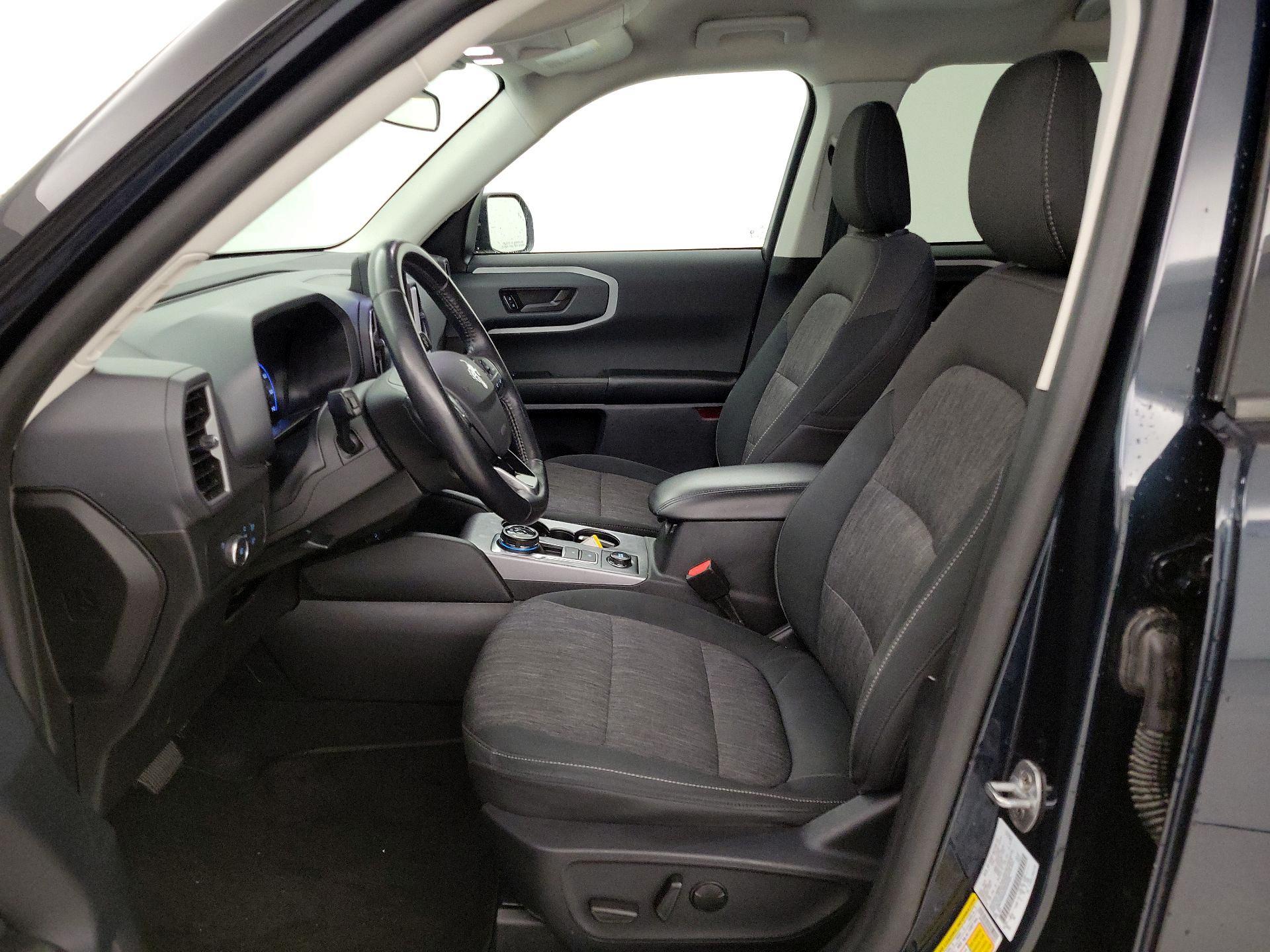 Thumbnail: 2022 Ford Bronco Sport - 11