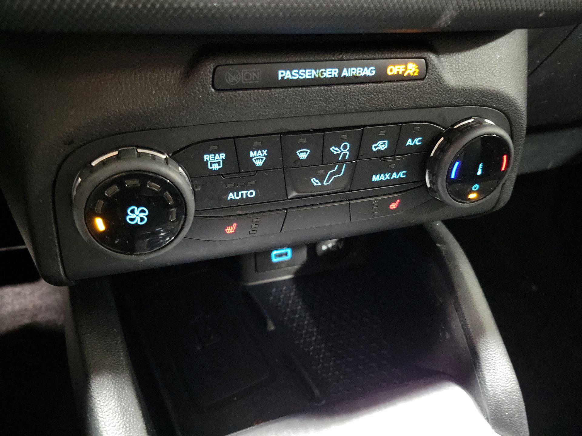 Thumbnail: 2022 Ford Bronco Sport - 17