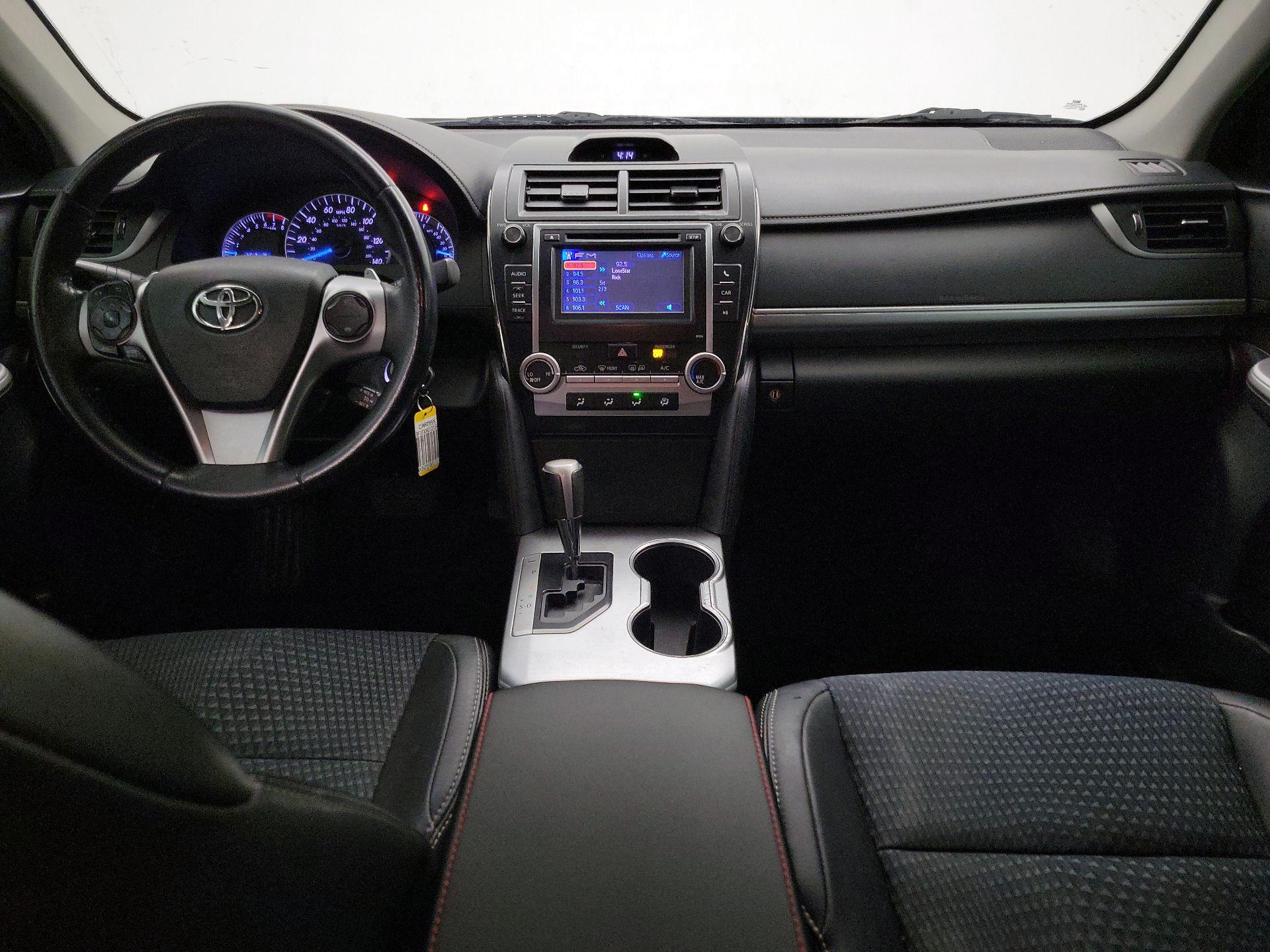 Thumbnail: 2014 Toyota Camry - 9