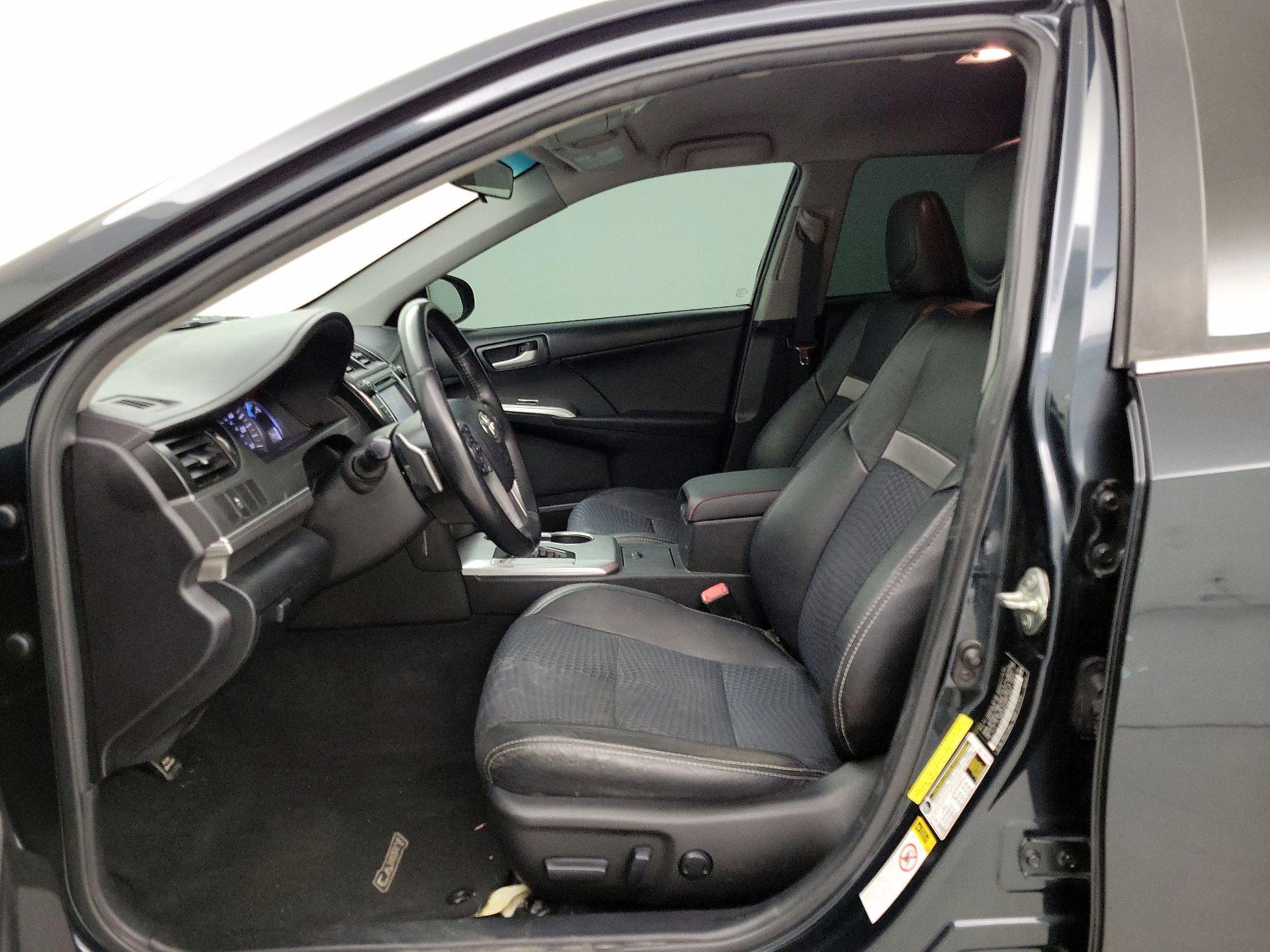 Thumbnail: 2014 Toyota Camry - 11