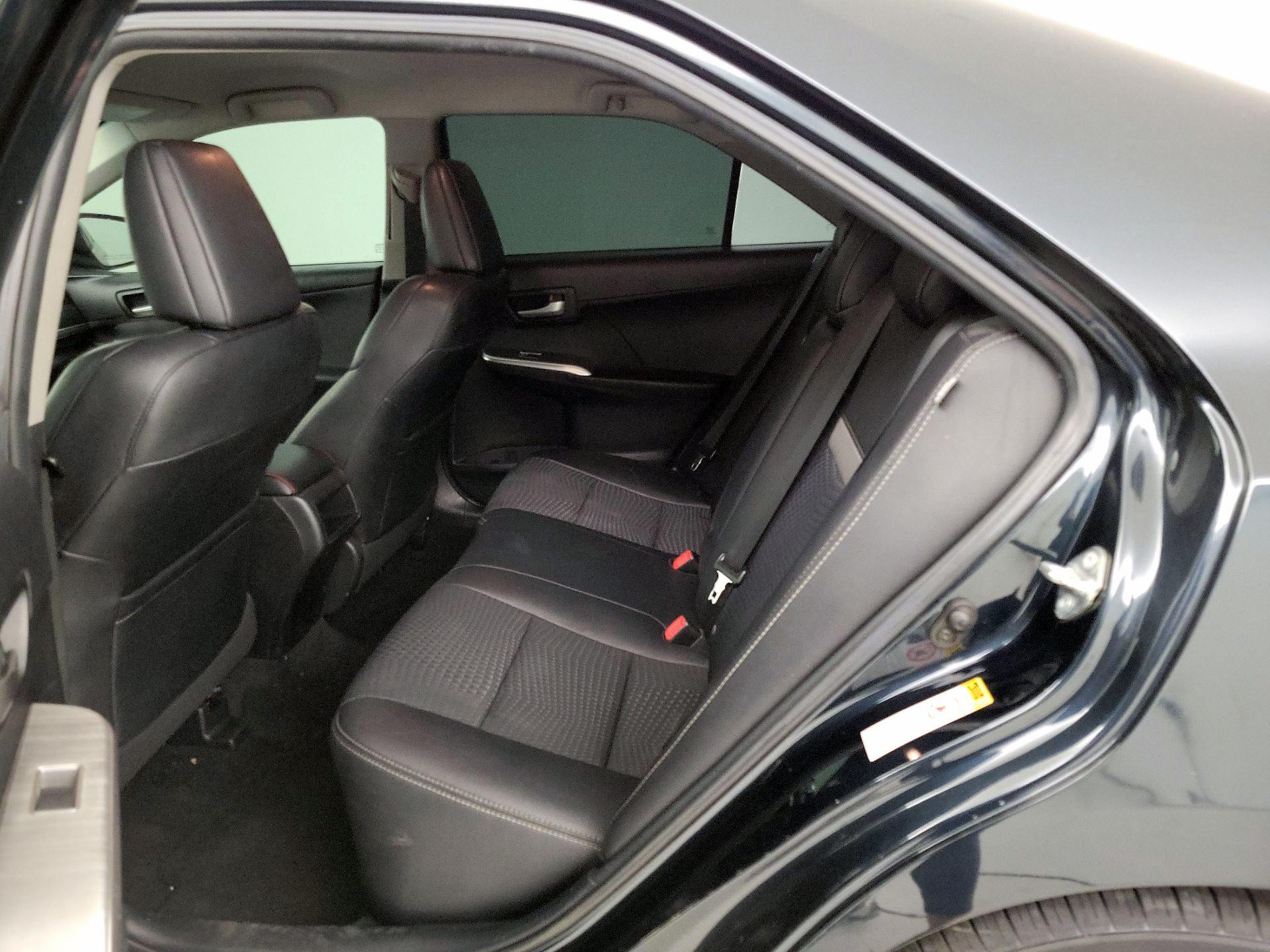 Thumbnail: 2014 Toyota Camry - 17