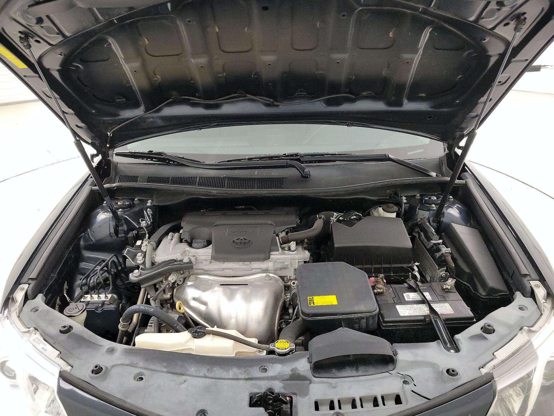 Thumbnail: 2014 Toyota Camry - 19