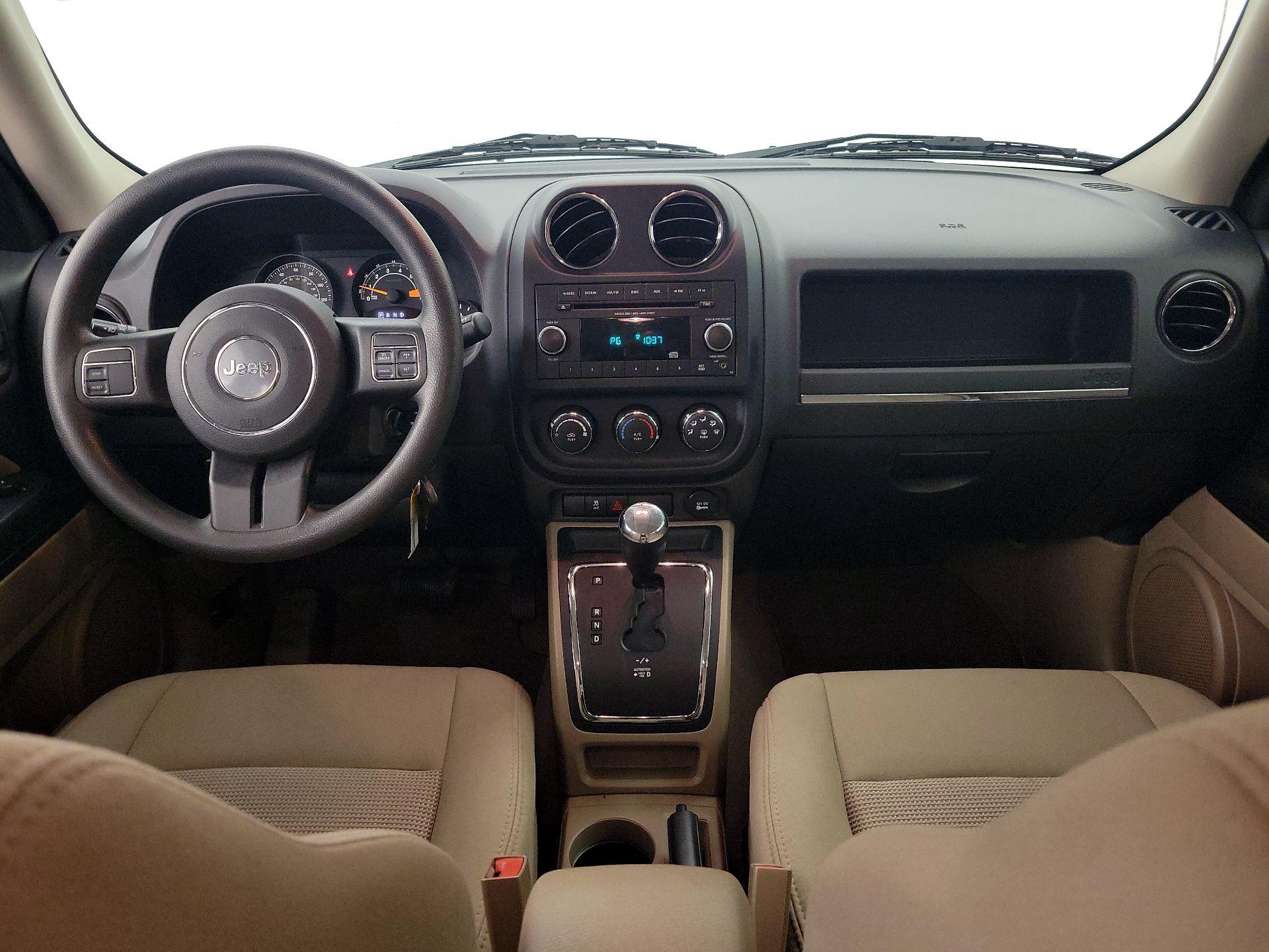 Thumbnail: 2014 Jeep Patriot - 9