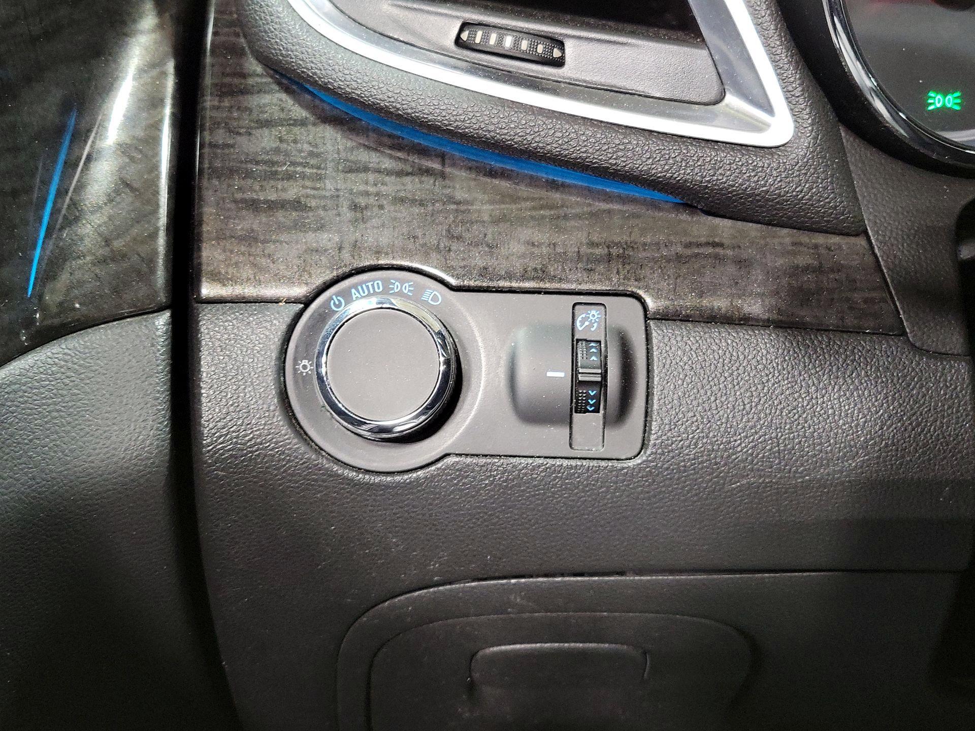 Thumbnail: 2015 Buick Encore - 13