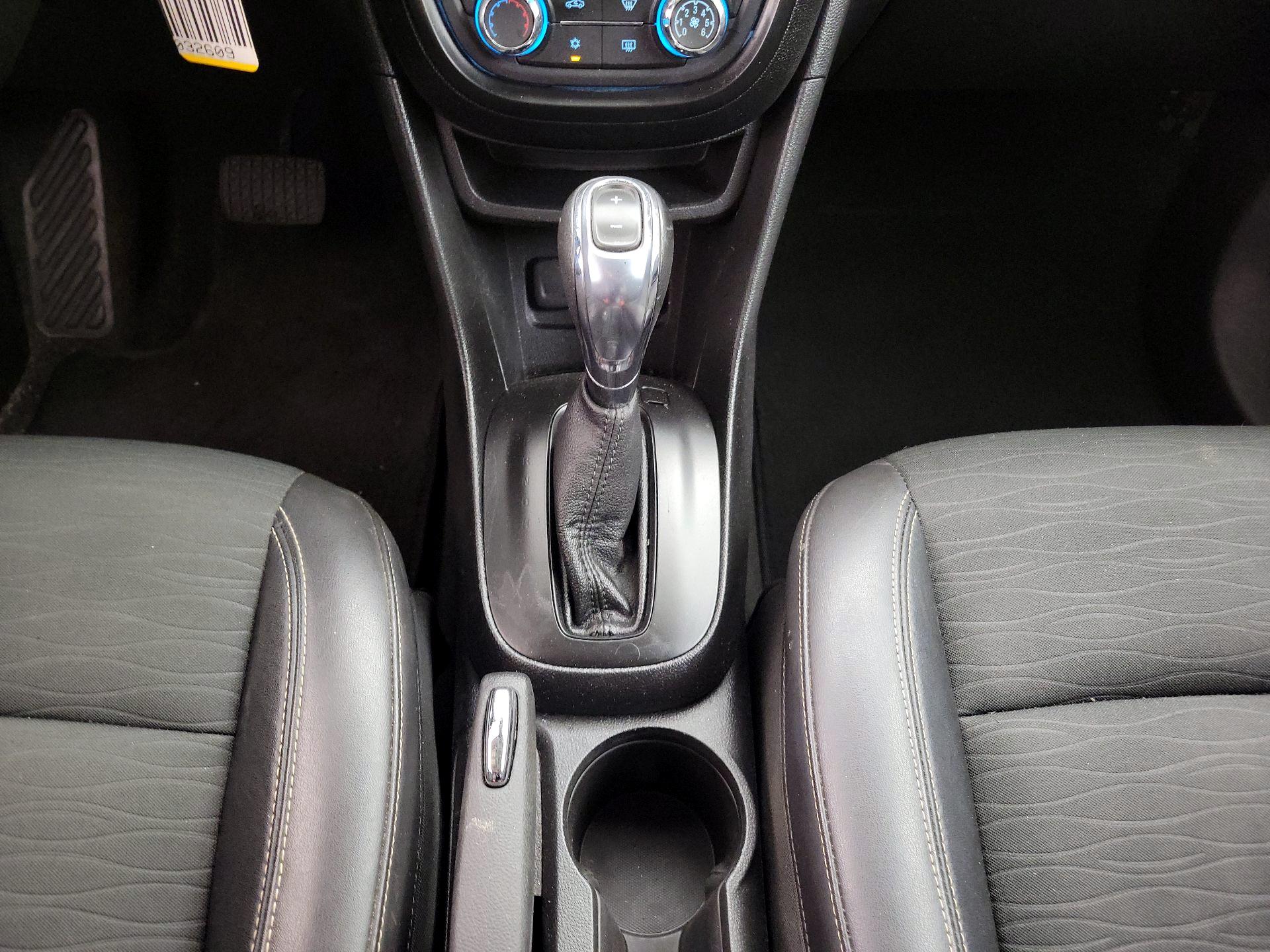 Thumbnail: 2015 Buick Encore - 17