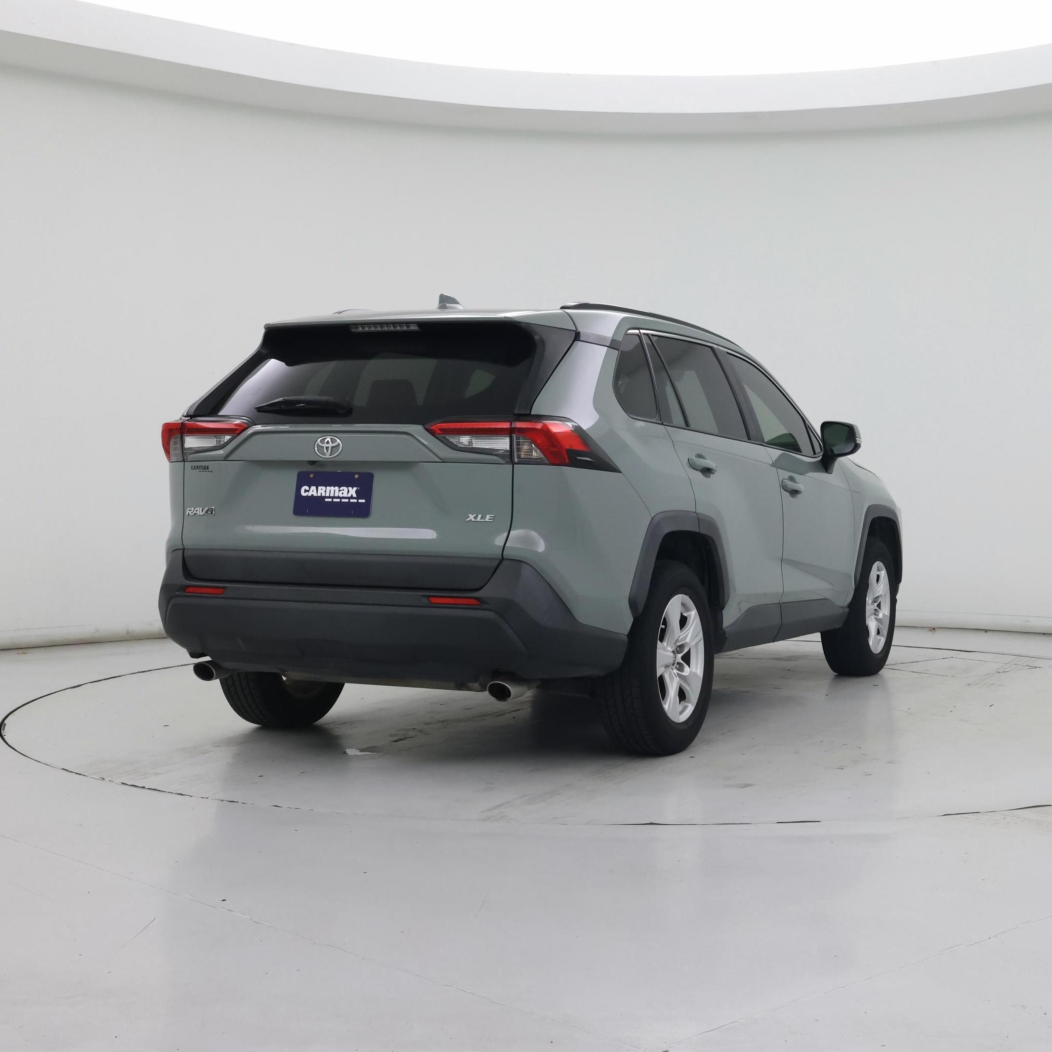 Thumbnail: 2019 Toyota RAV4 - 8