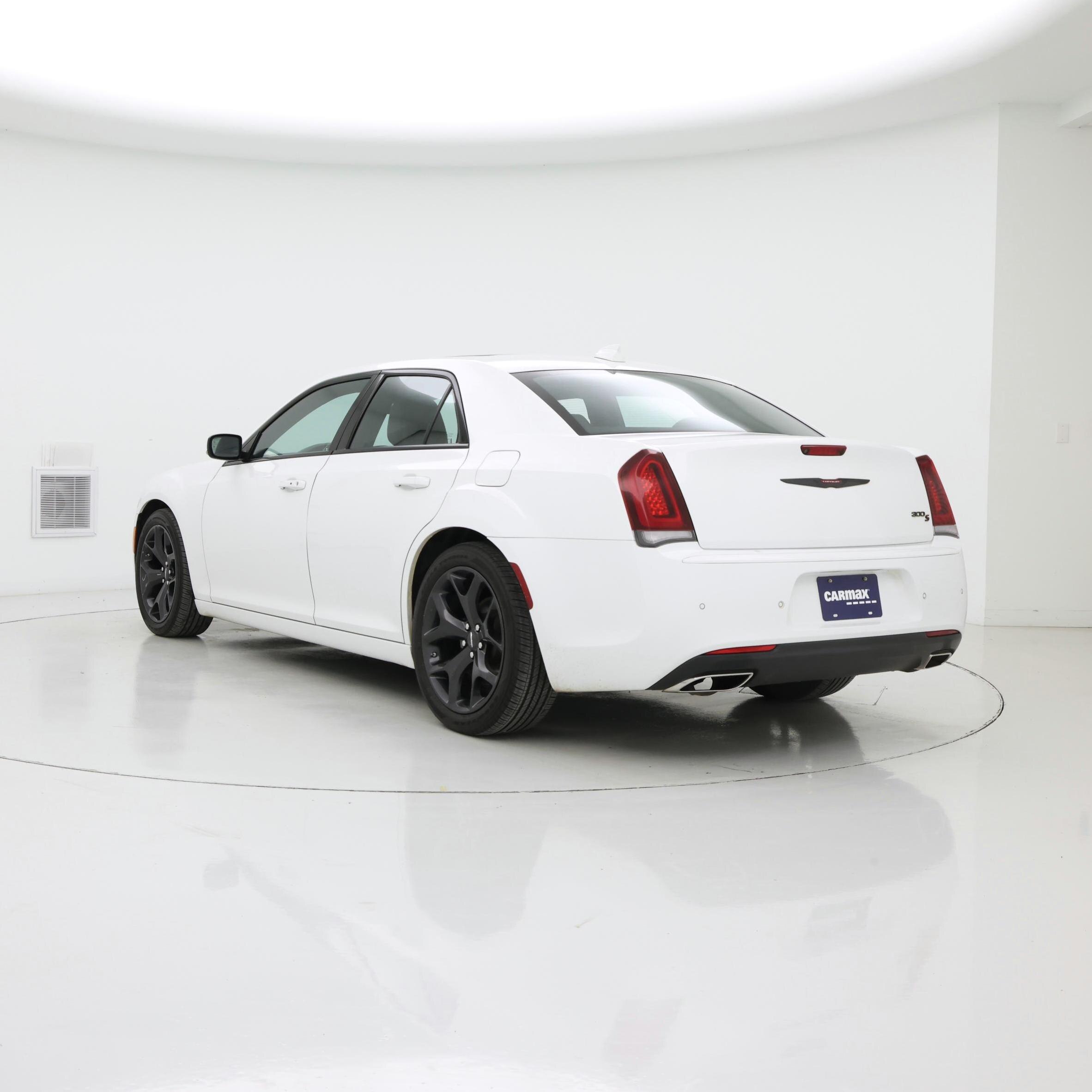 Thumbnail: 2022 Chrysler 300 - 2