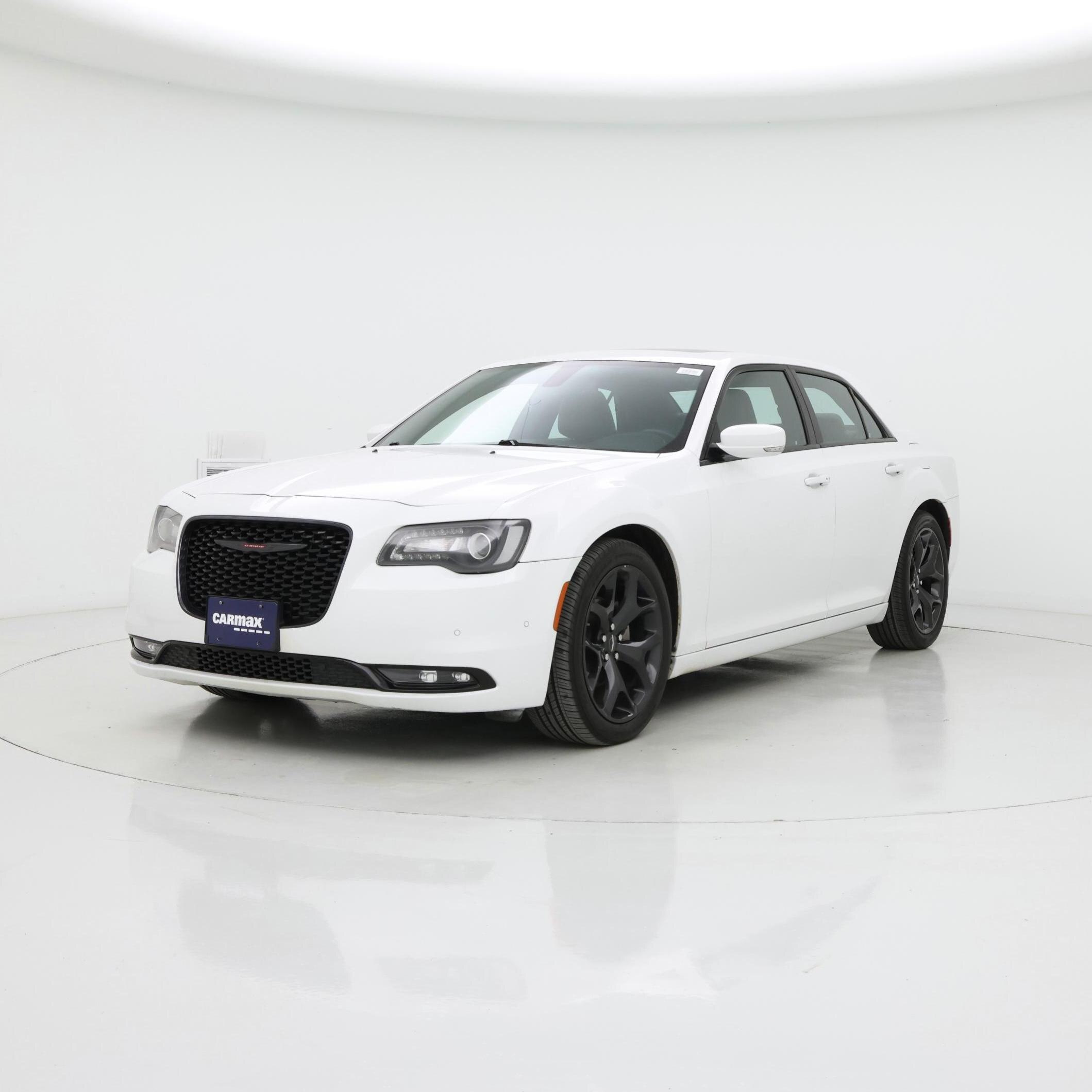 Thumbnail: 2022 Chrysler 300 - 4