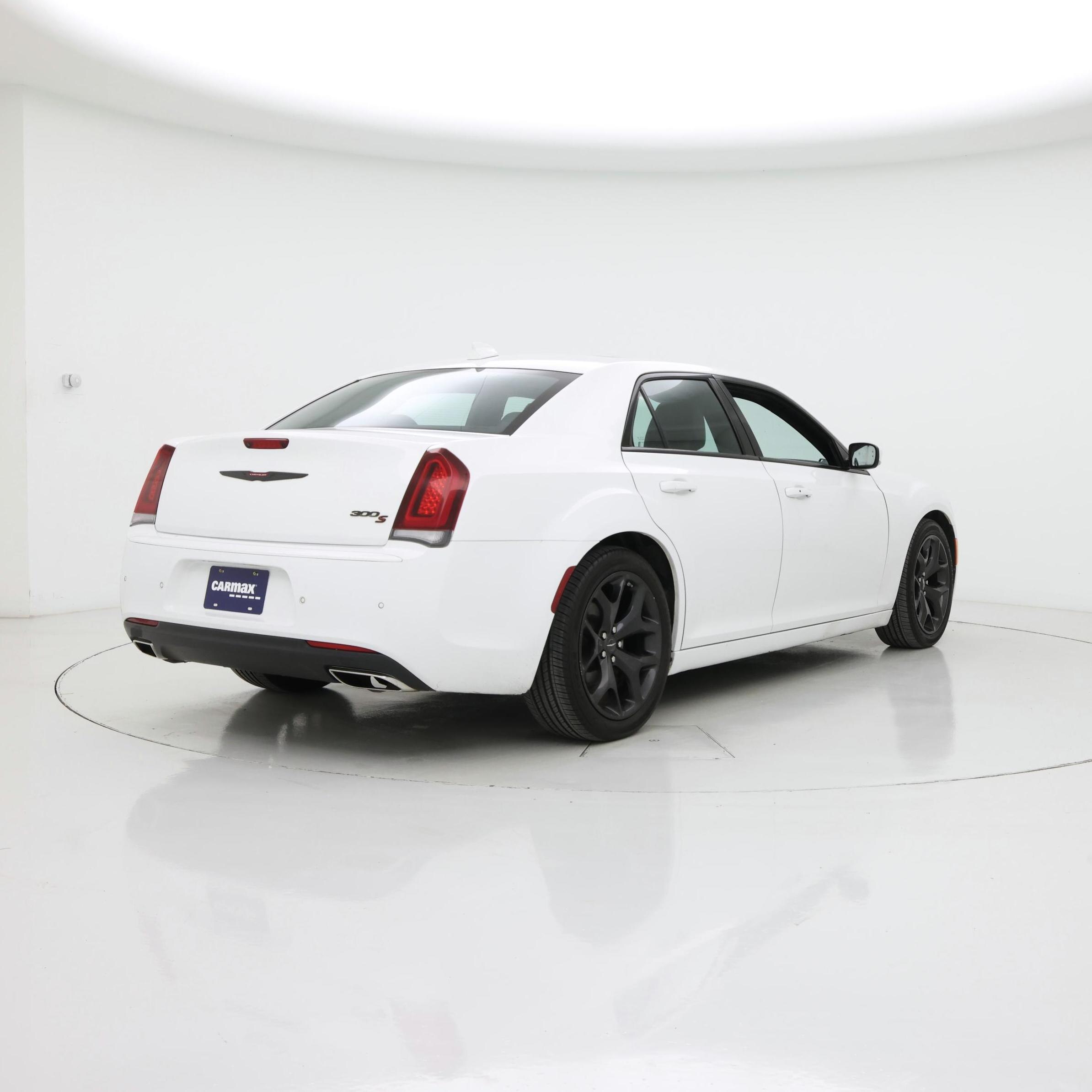 Thumbnail: 2022 Chrysler 300 - 8