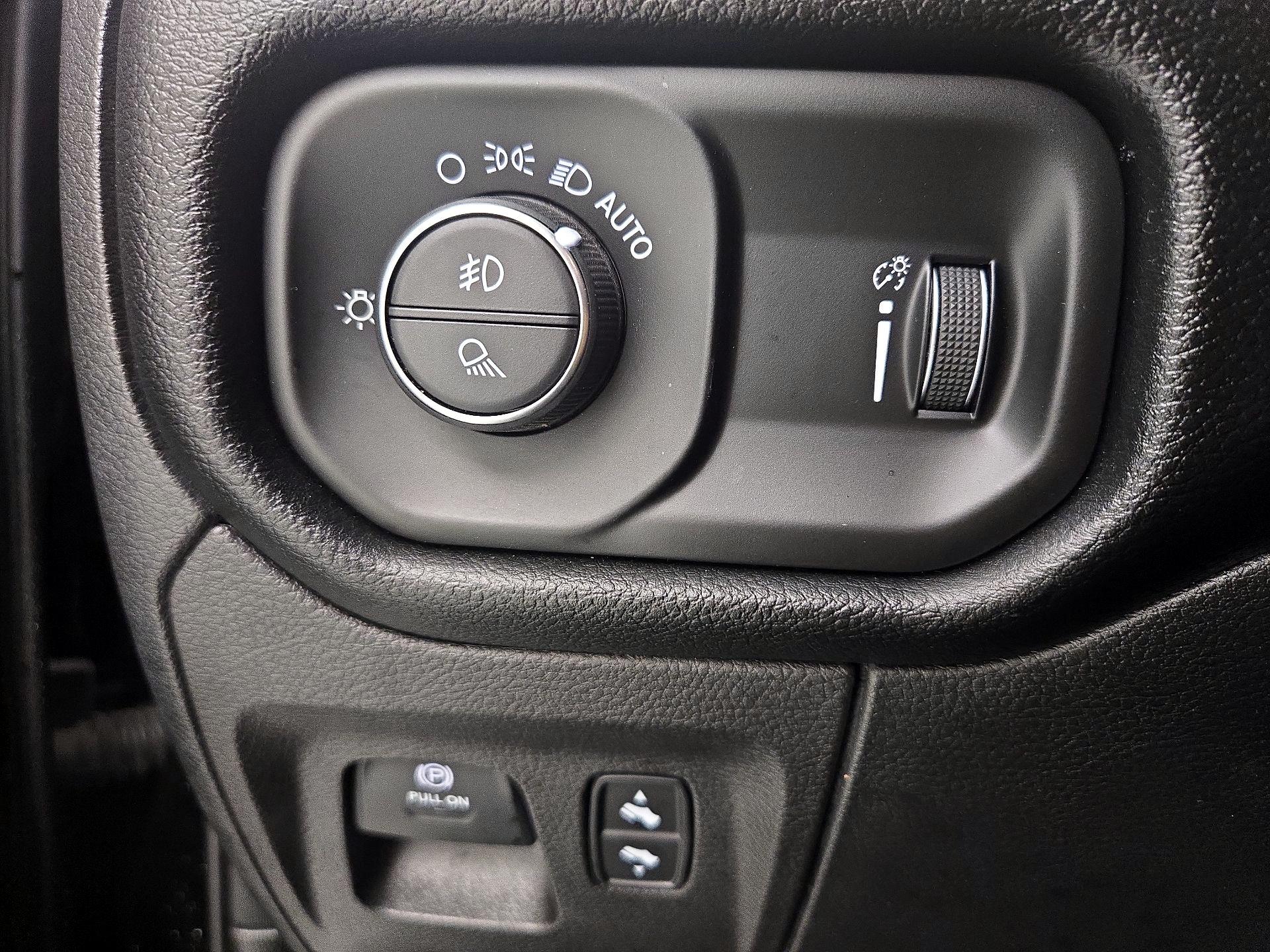 Thumbnail: 2022 RAM 1500 - 13