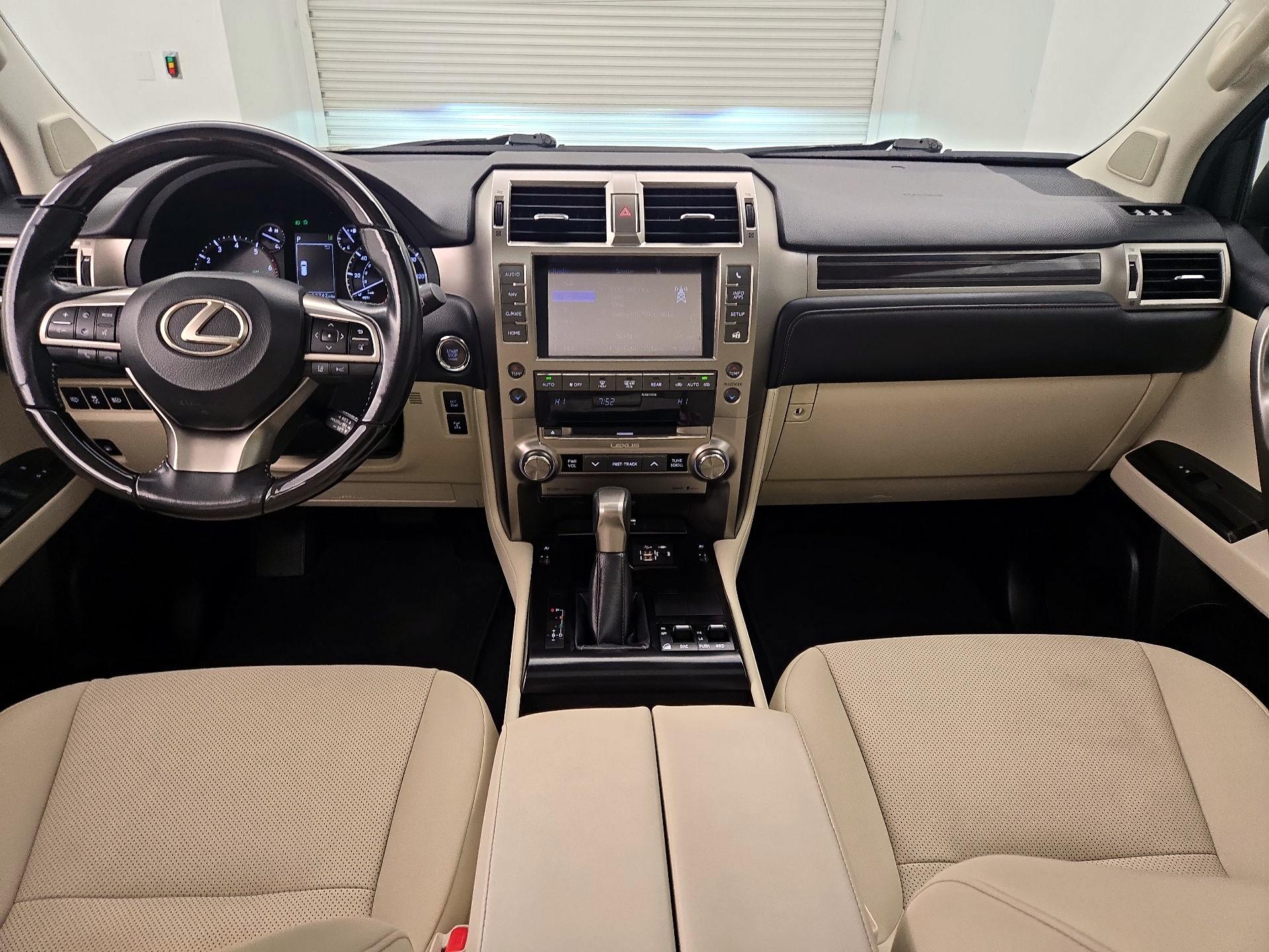 Thumbnail: 2020 Lexus GX - 9