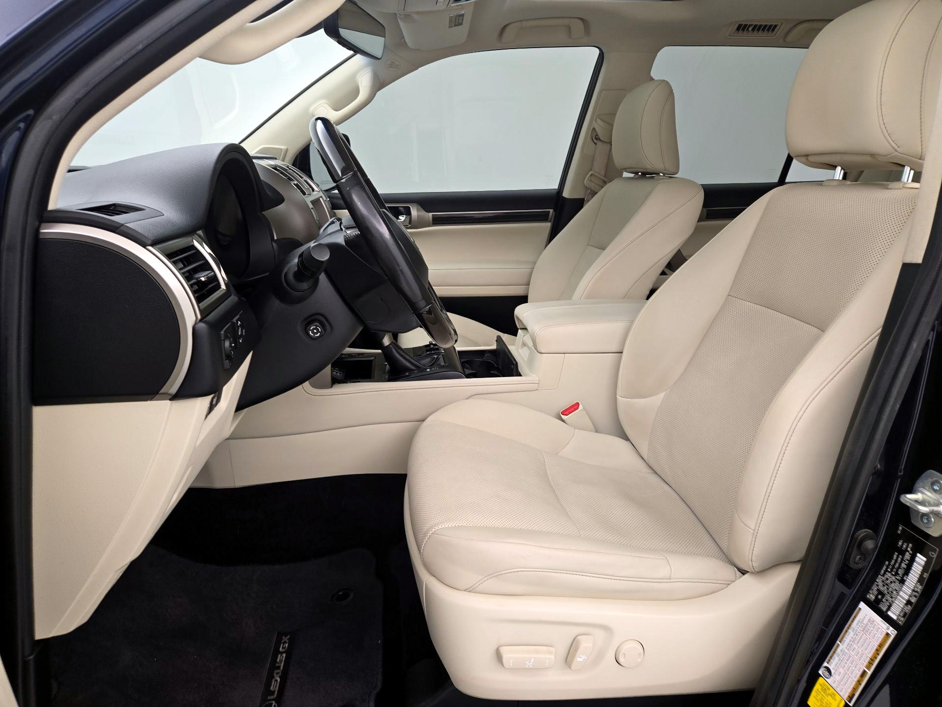 Thumbnail: 2020 Lexus GX - 11