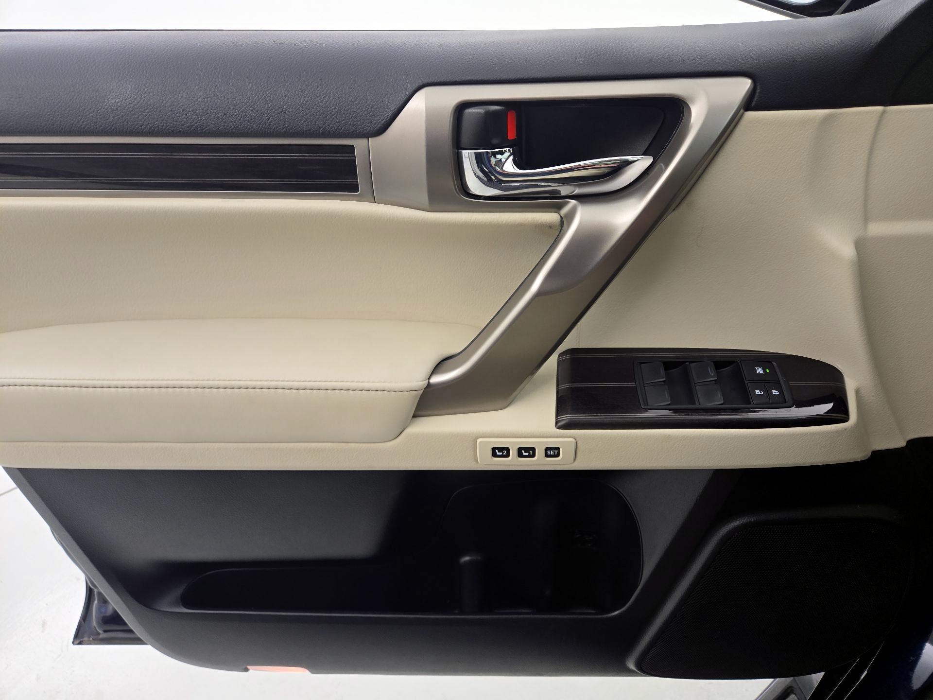 Thumbnail: 2020 Lexus GX - 12