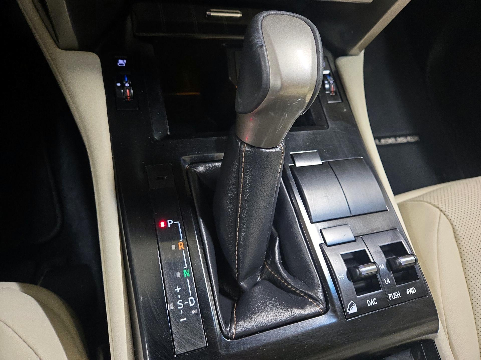 Thumbnail: 2020 Lexus GX - 18