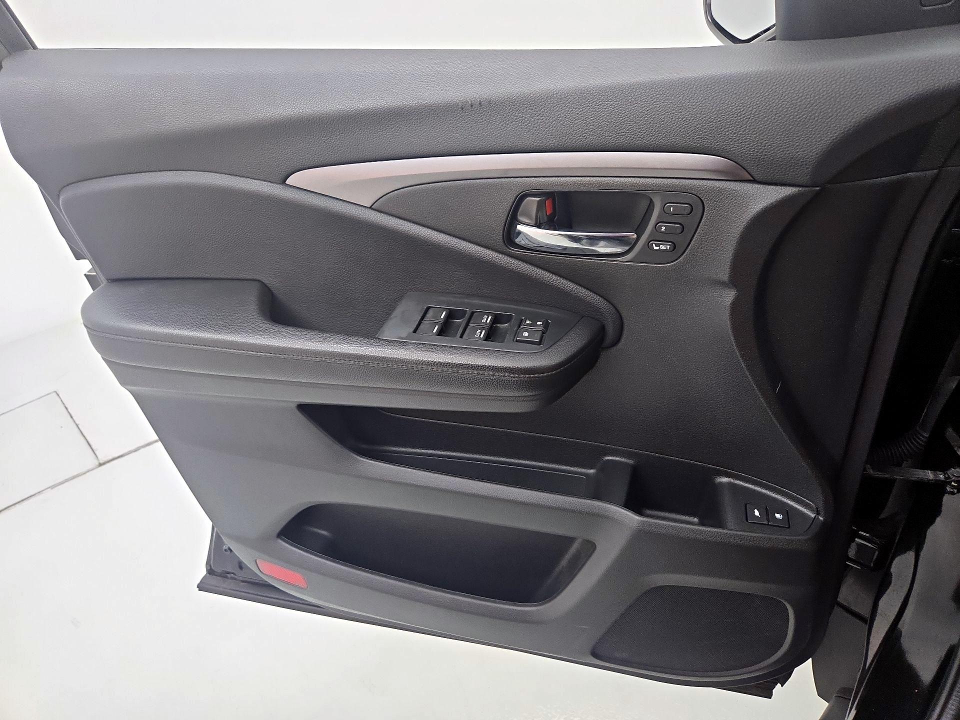 Thumbnail: 2022 Honda Pilot - 12