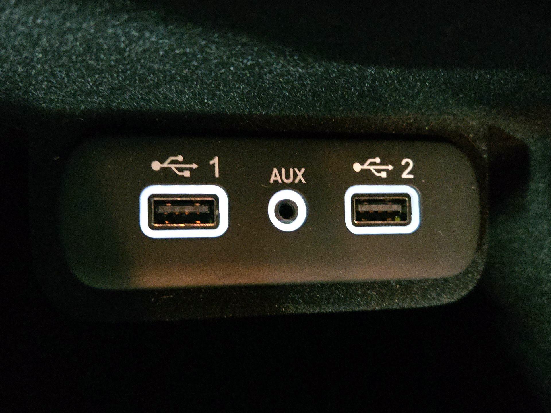 Thumbnail: 2021 Dodge Charger - 18