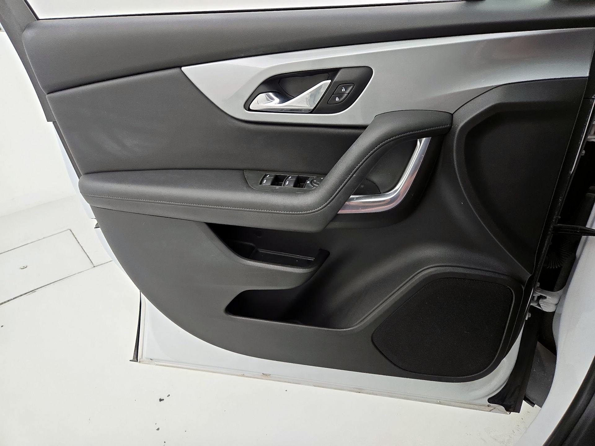 Thumbnail: 2020 Chevrolet Blazer - 12