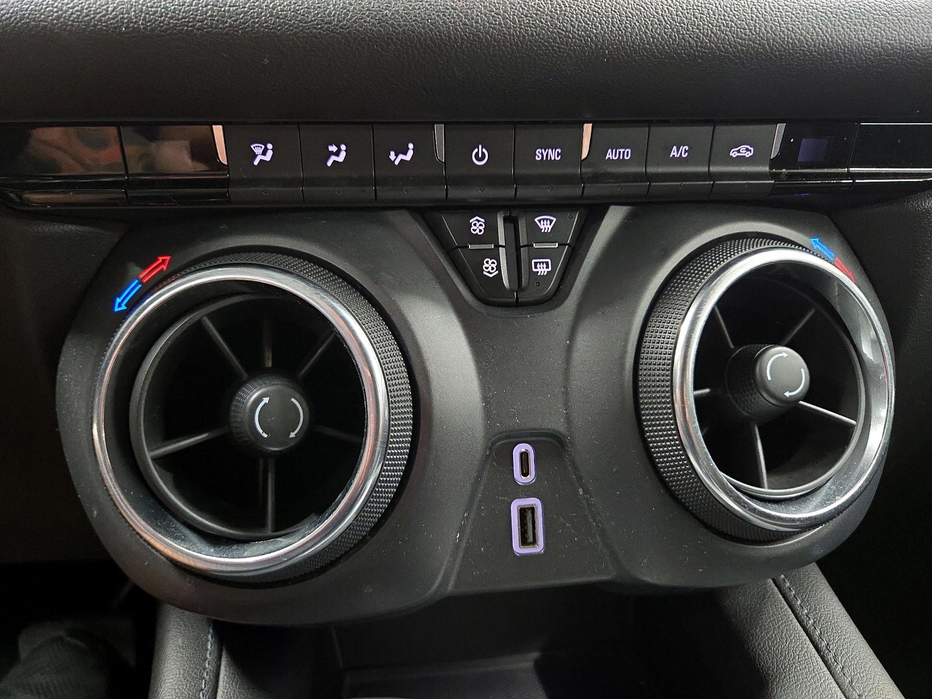 Thumbnail: 2020 Chevrolet Blazer - 17