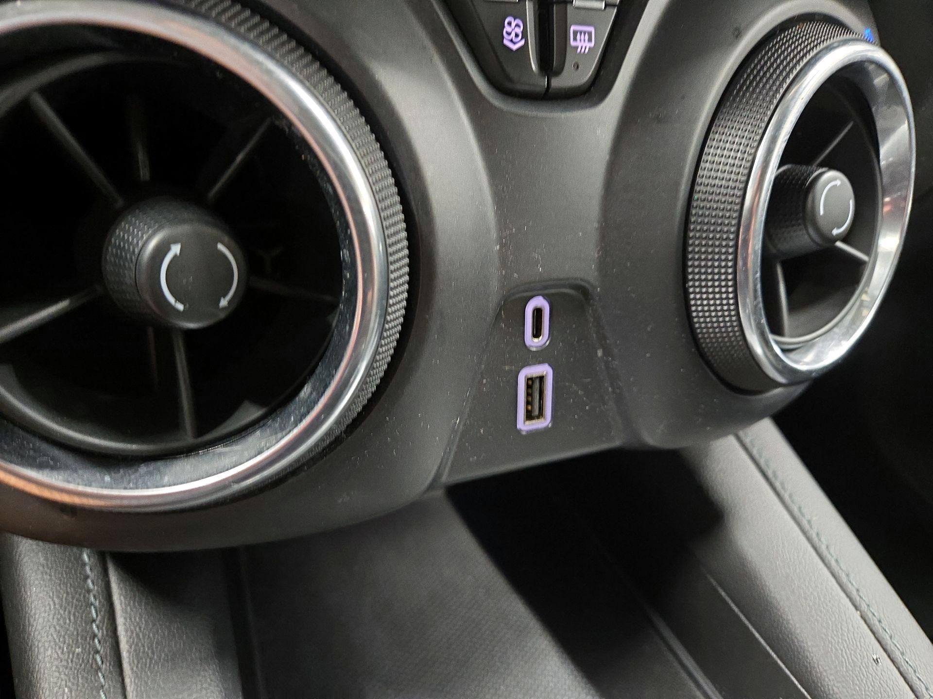 Thumbnail: 2020 Chevrolet Blazer - 19