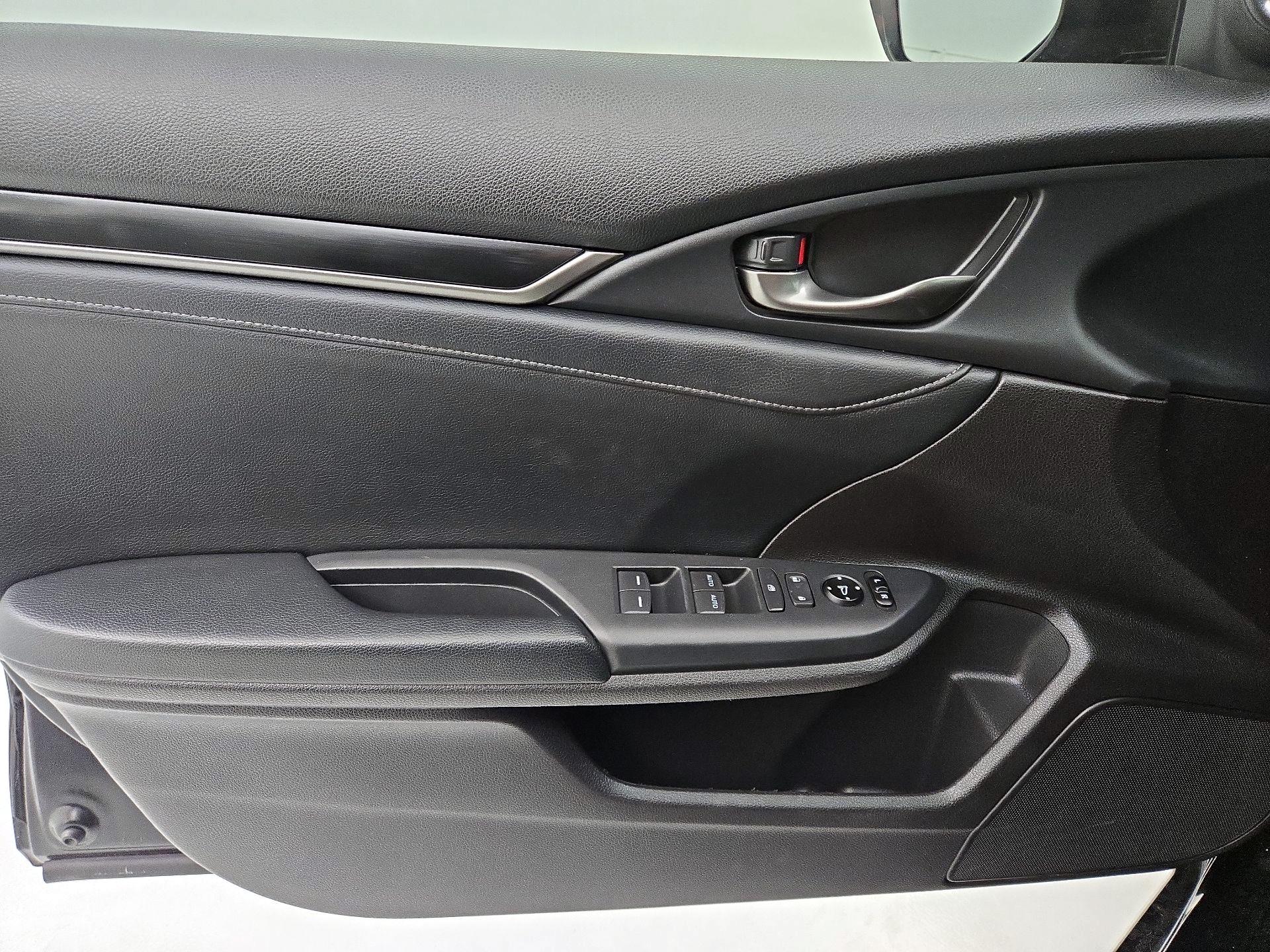 Thumbnail: 2020 Honda Civic - 12