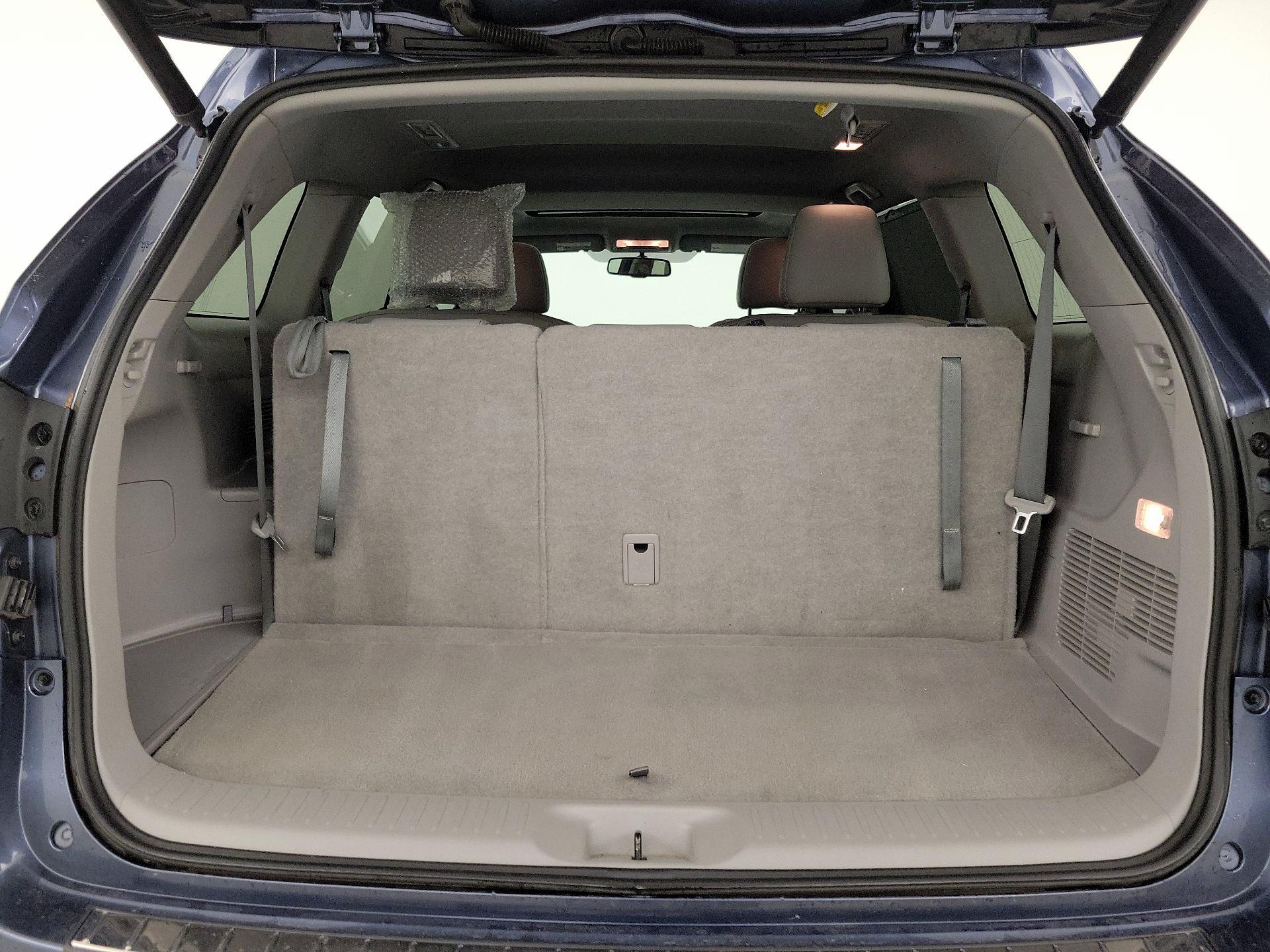 Thumbnail: 2016 Toyota Highlander - 20