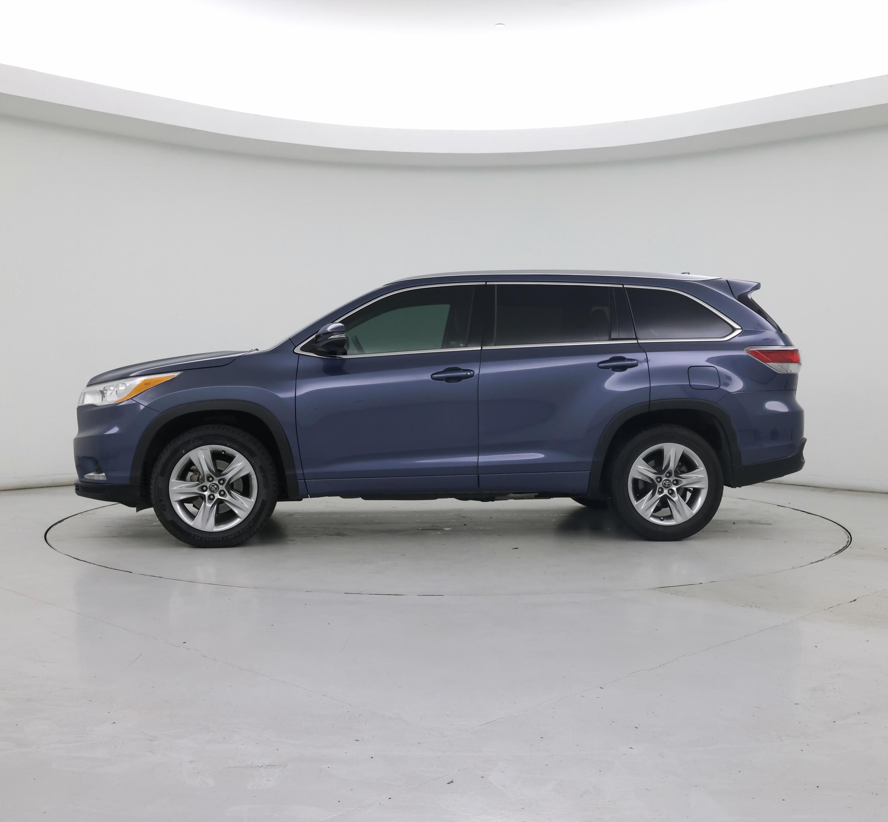 Thumbnail: 2016 Toyota Highlander - 3