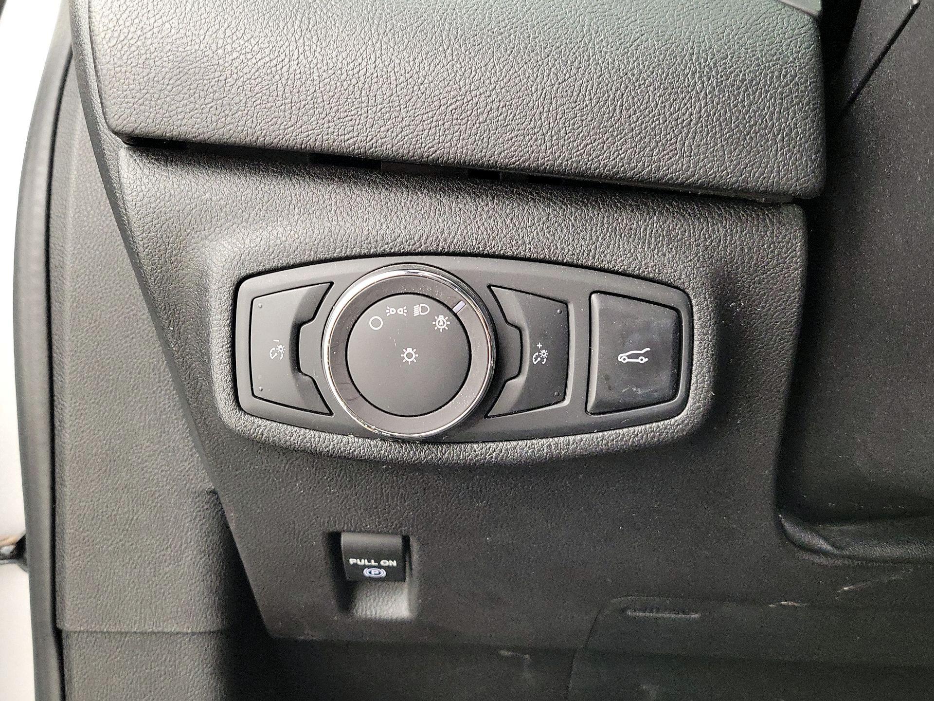 Thumbnail: 2019 Lincoln MKC - 13