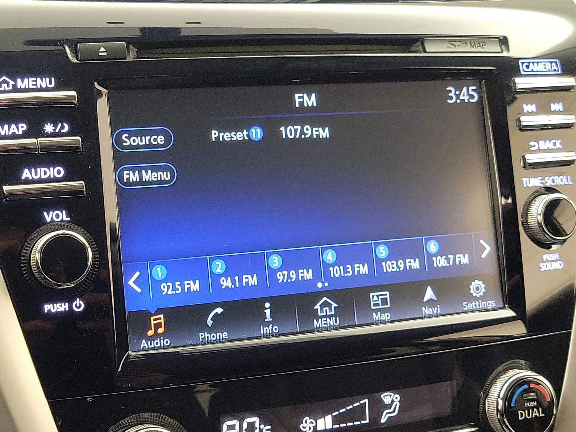 Thumbnail: 2016 Nissan Murano - 16