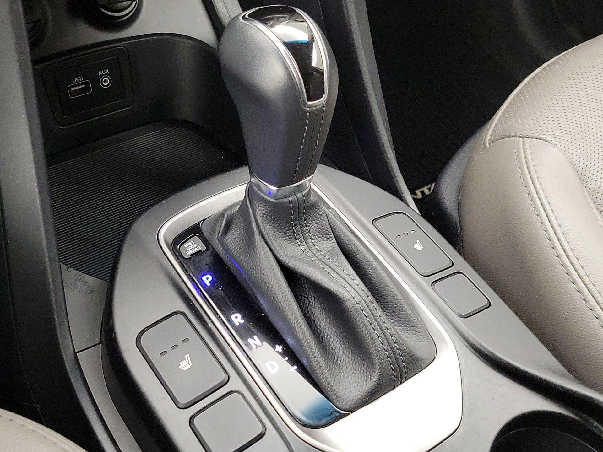 Thumbnail: 2018 Hyundai Santa Fe - 17