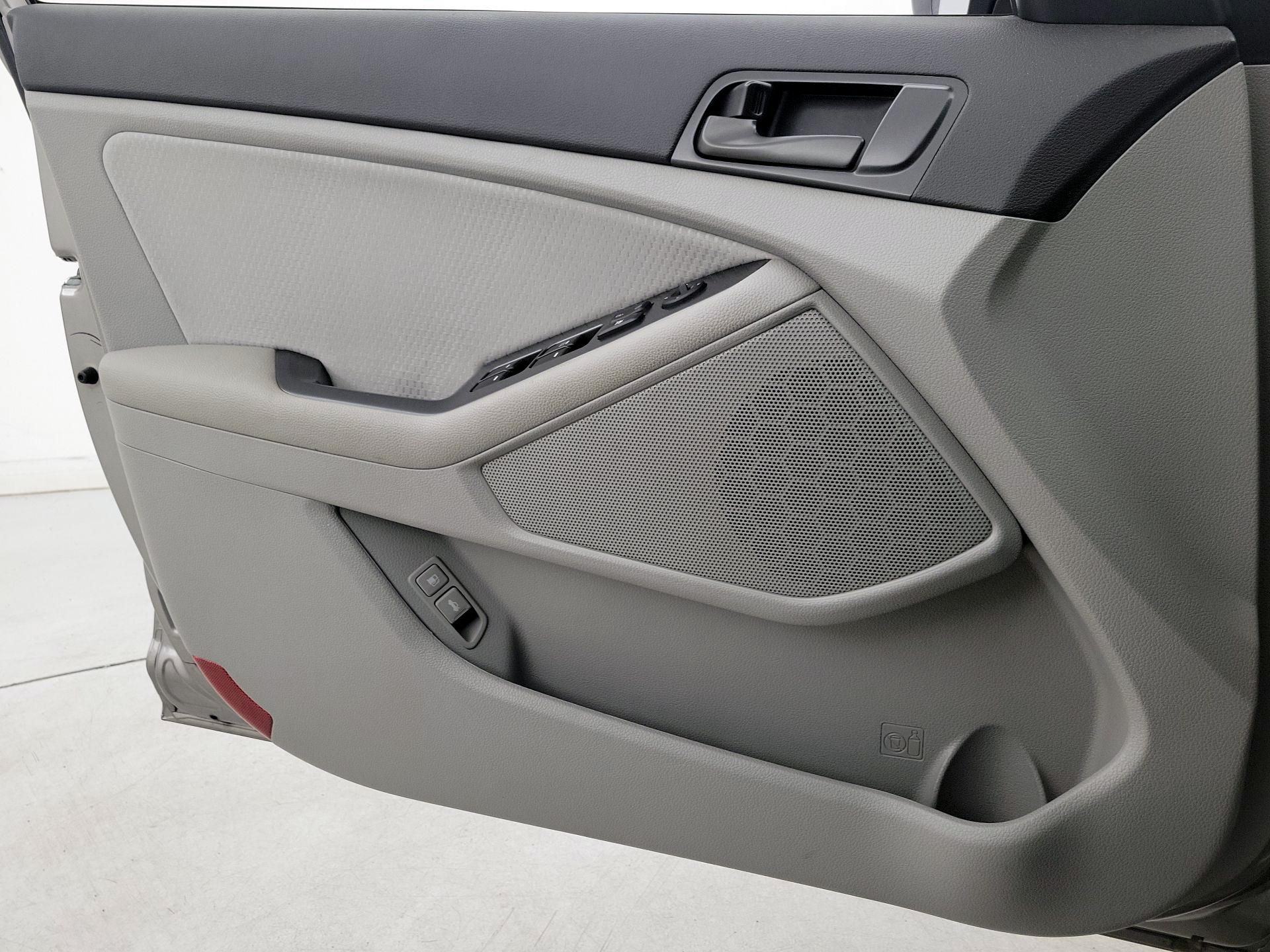 Thumbnail: 2014 Kia Optima - 12