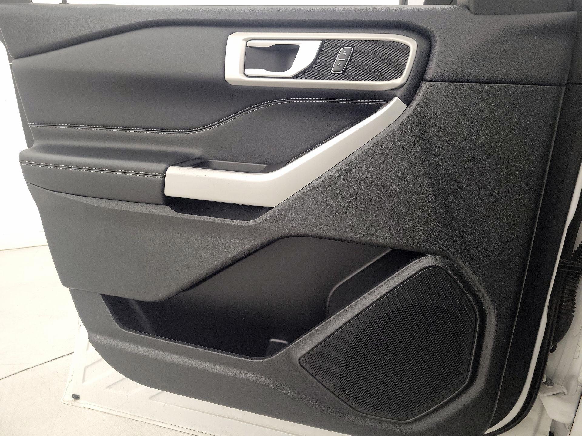 Thumbnail: 2022 Ford Explorer - 12