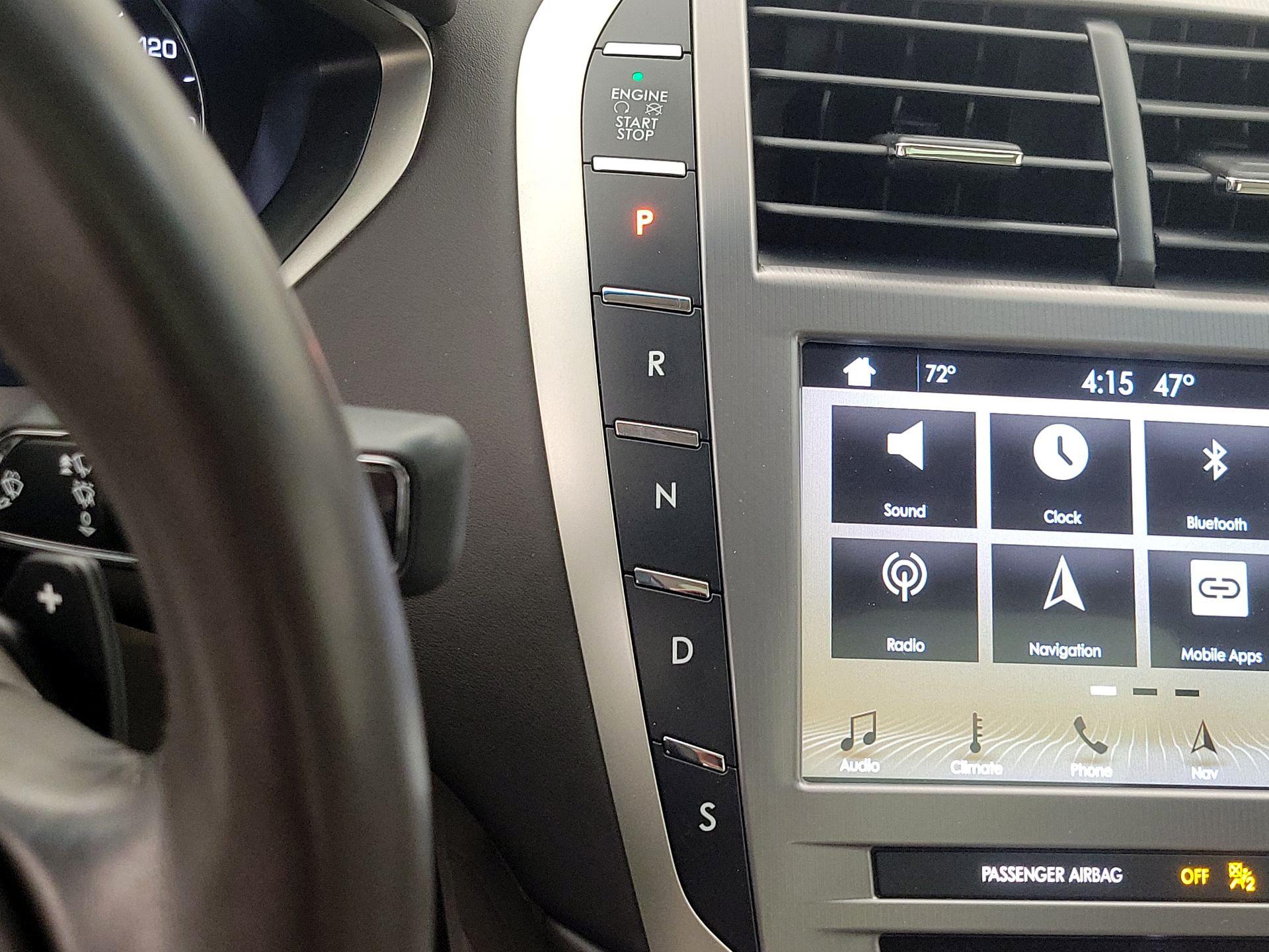 Thumbnail: 2017 Lincoln MKZ - 18