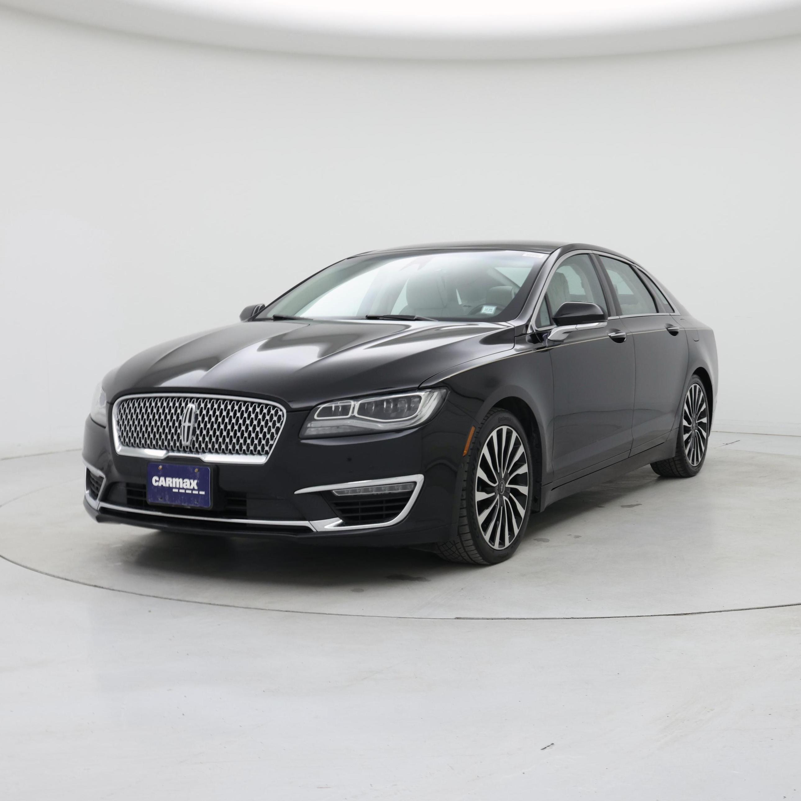 Thumbnail: 2017 Lincoln MKZ - 4