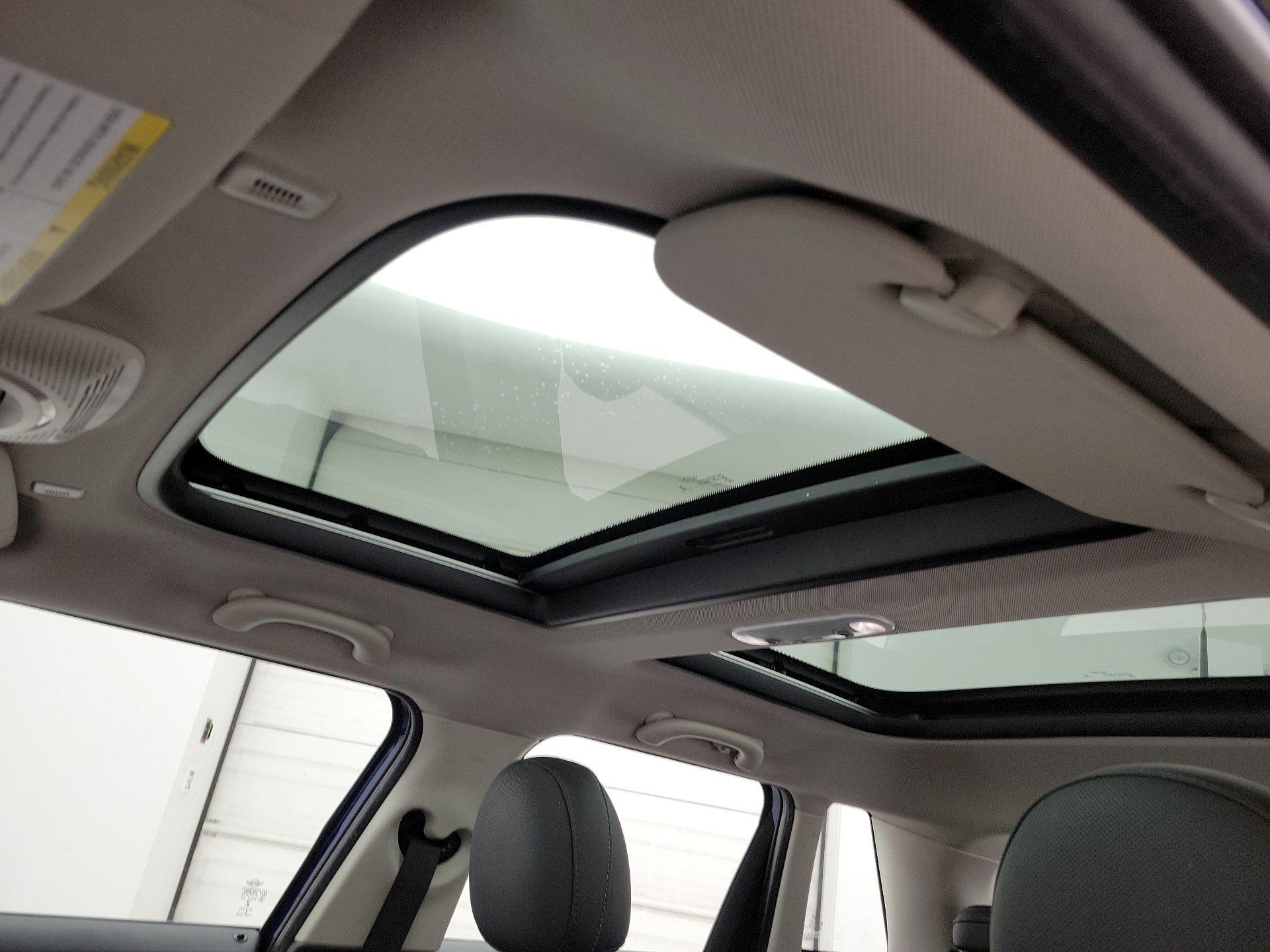 Thumbnail: 2019 MINI Cooper Hardtop - 19