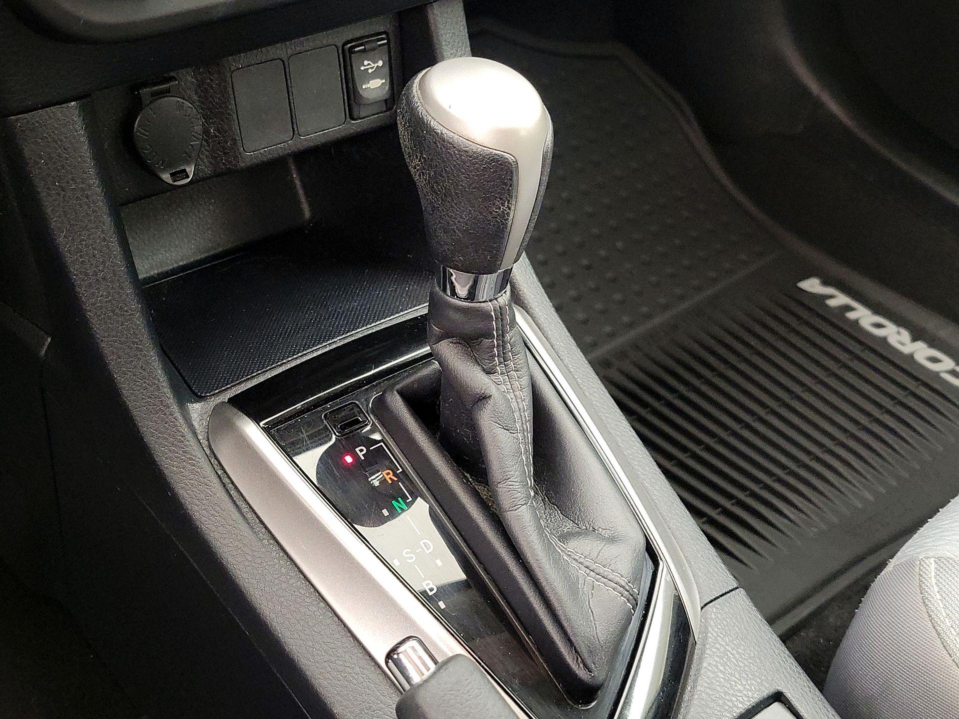 Thumbnail: 2016 Toyota Corolla - 17