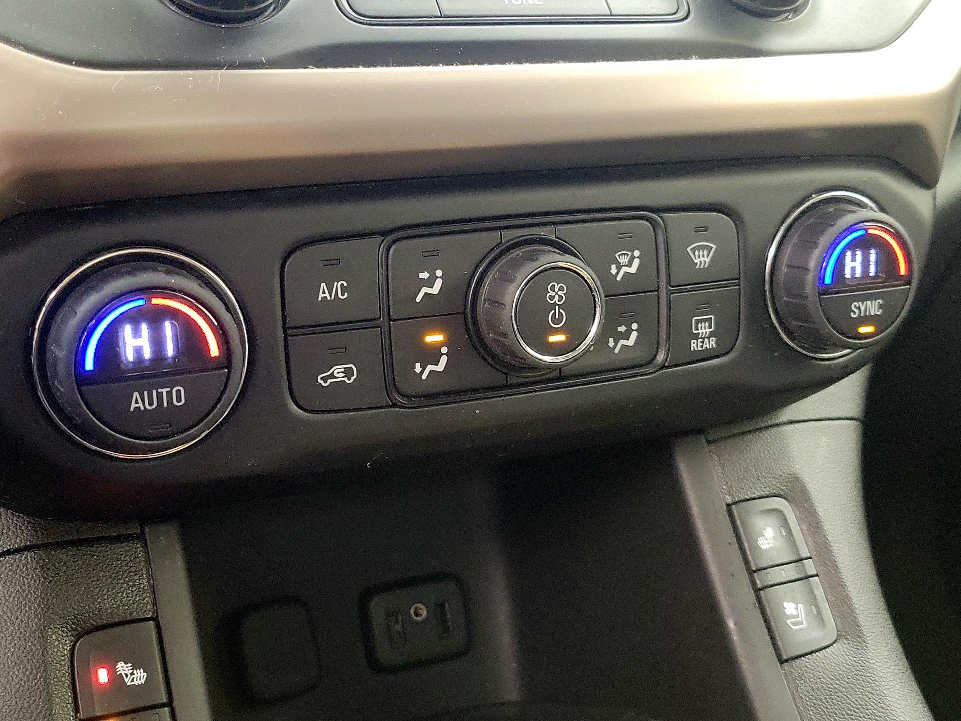 Thumbnail: 2017 GMC Acadia - 17