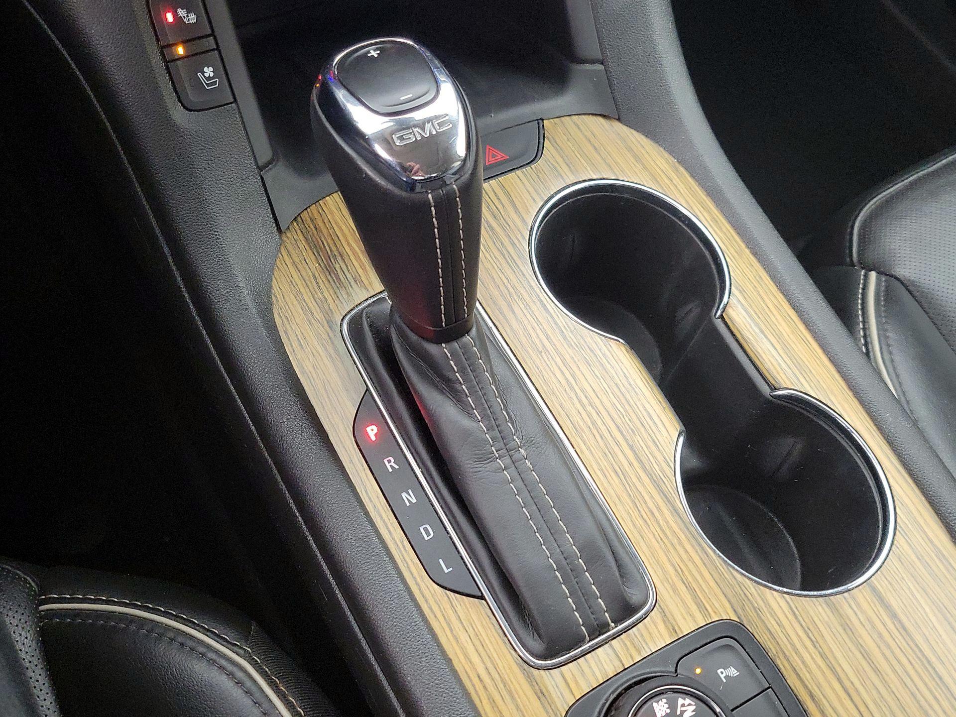 Thumbnail: 2017 GMC Acadia - 18