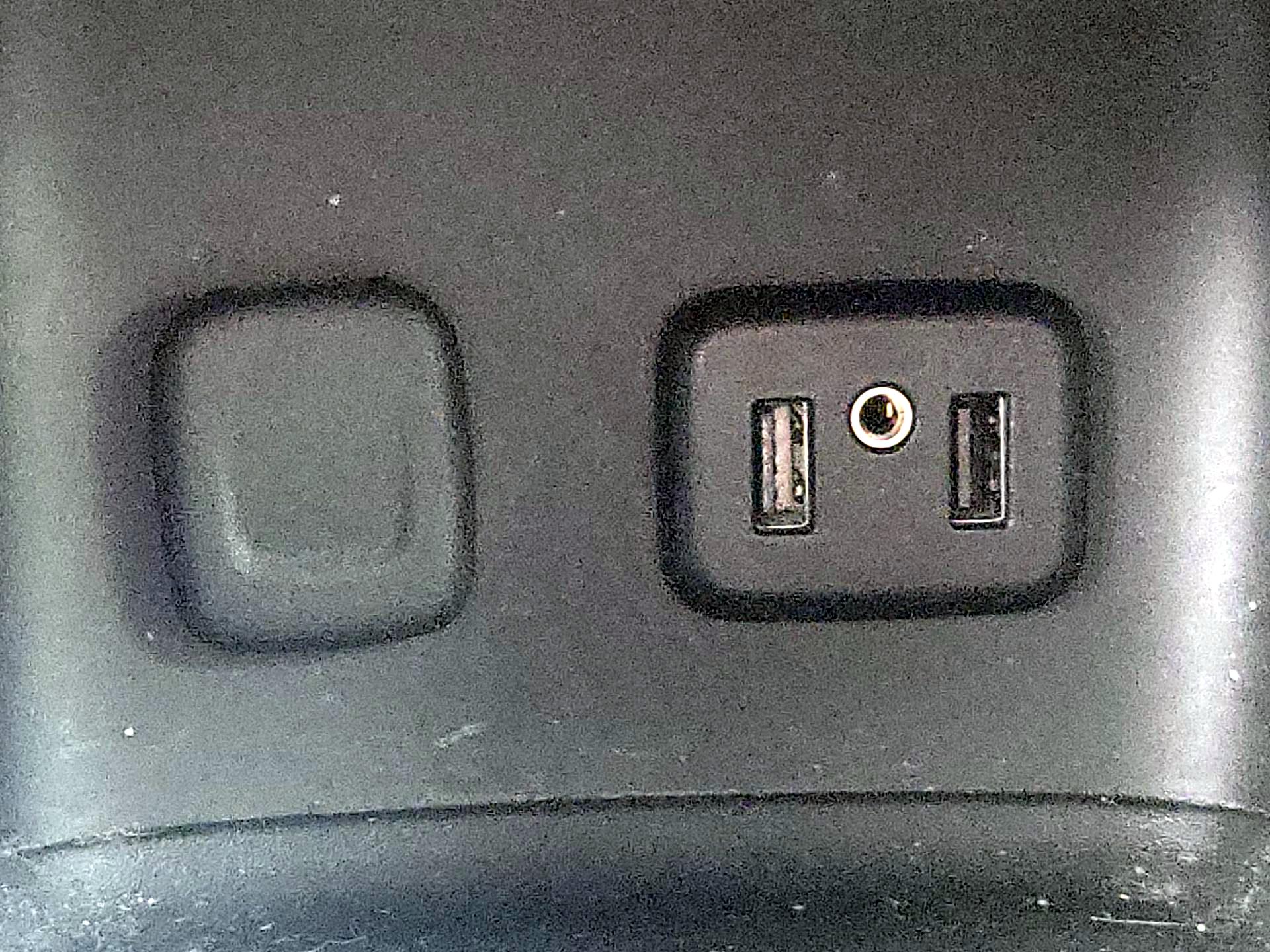 Thumbnail: 2017 GMC Acadia - 19