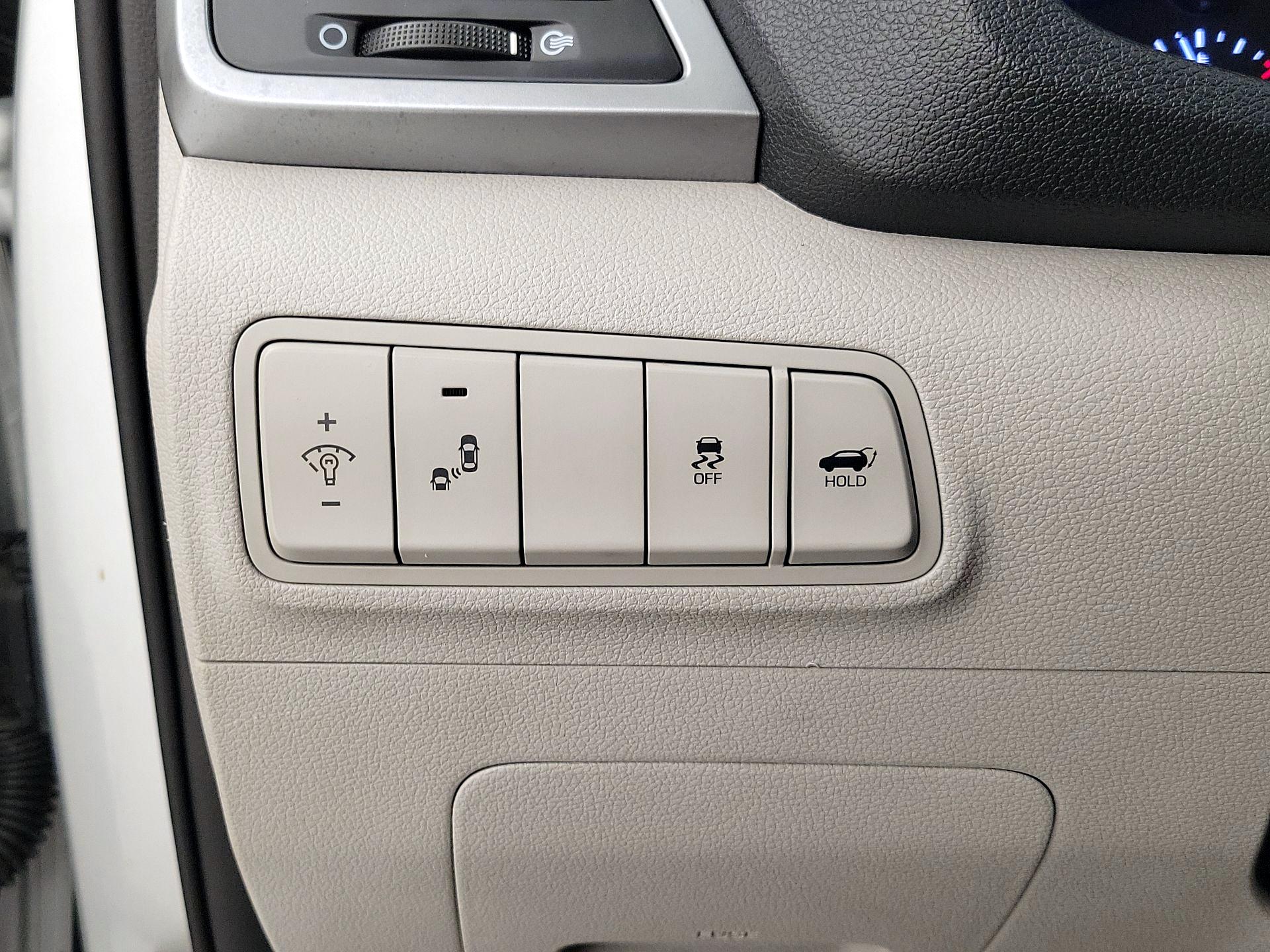 Thumbnail: 2018 Hyundai Tucson - 13