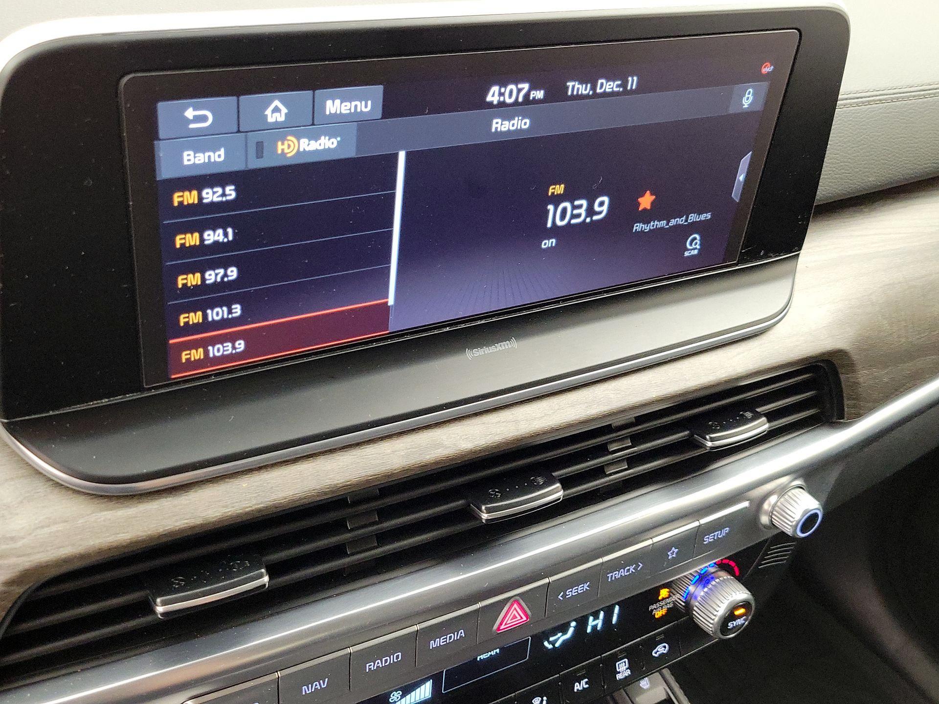 Thumbnail: 2021 Kia Telluride - 16