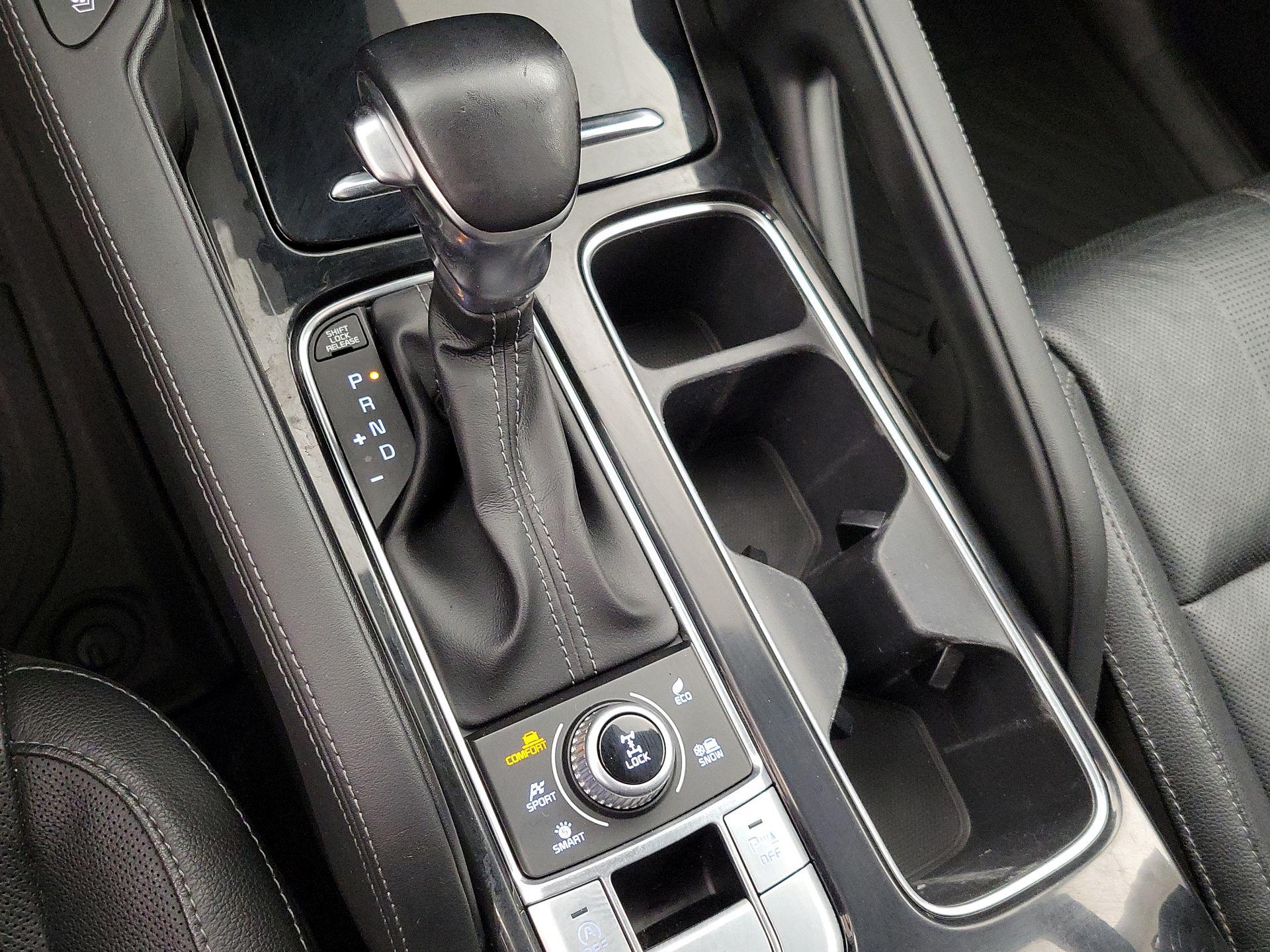 Thumbnail: 2021 Kia Telluride - 18