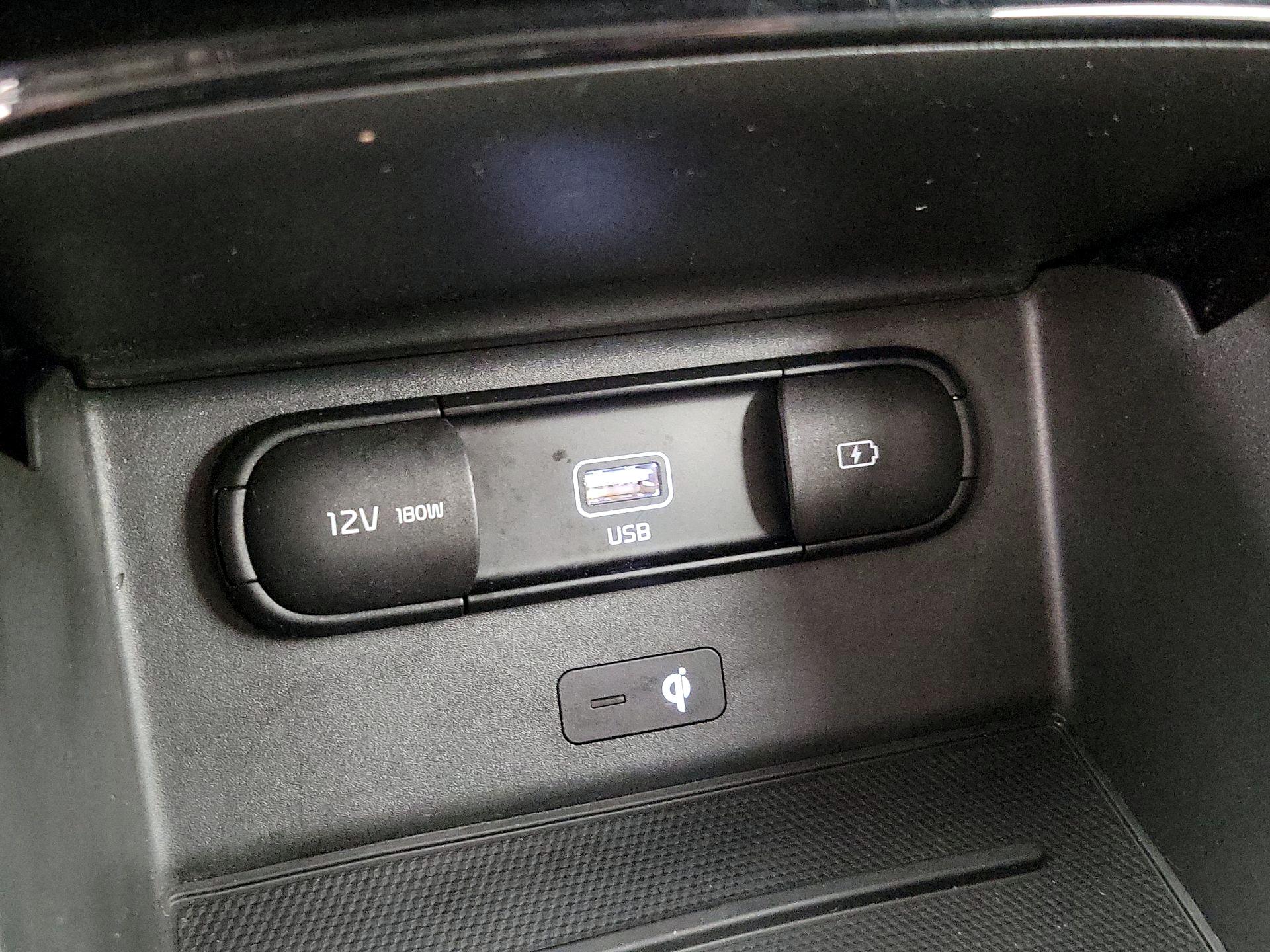 Thumbnail: 2021 Kia Telluride - 19