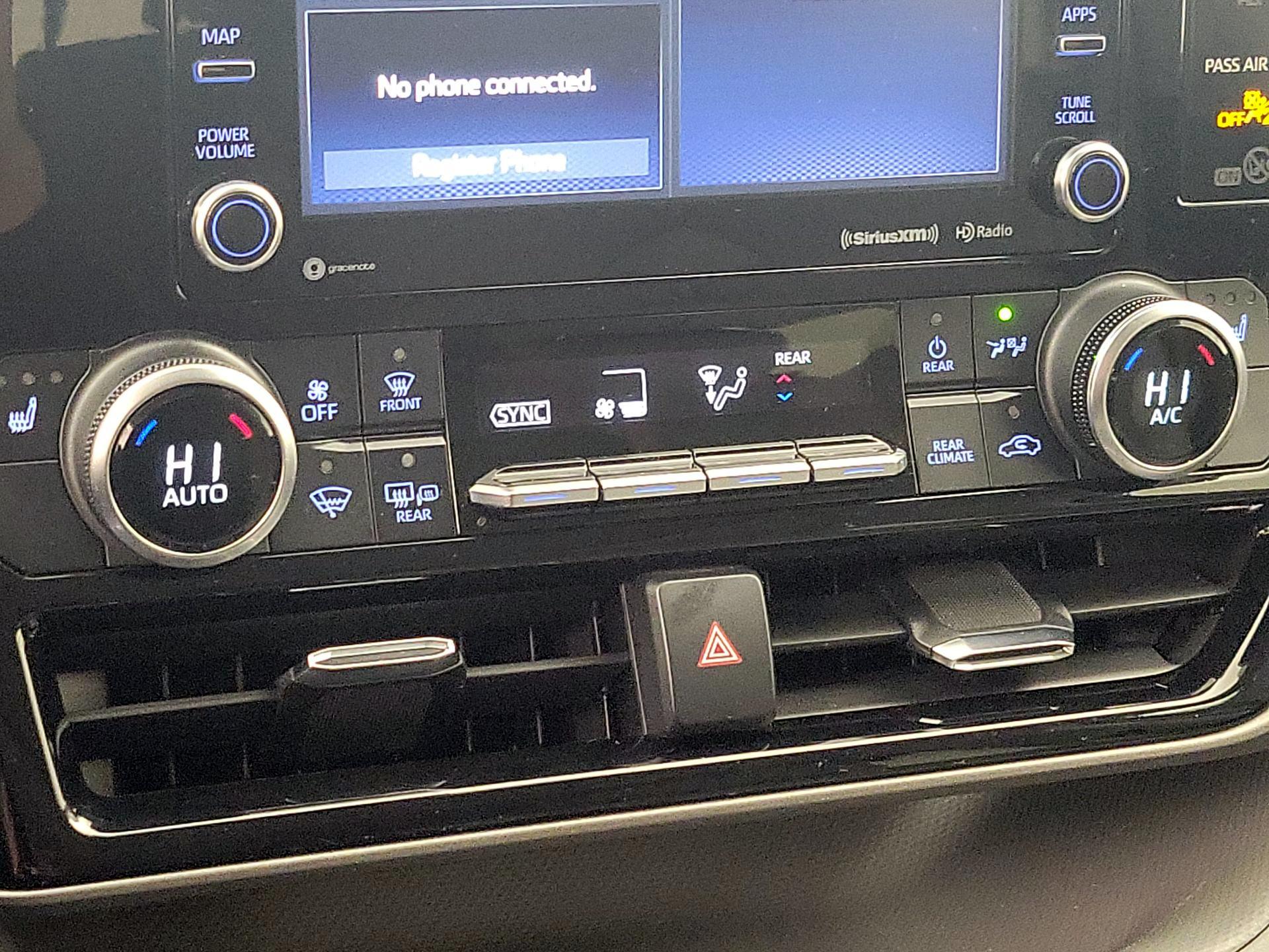 Thumbnail: 2021 Toyota Highlander - 16